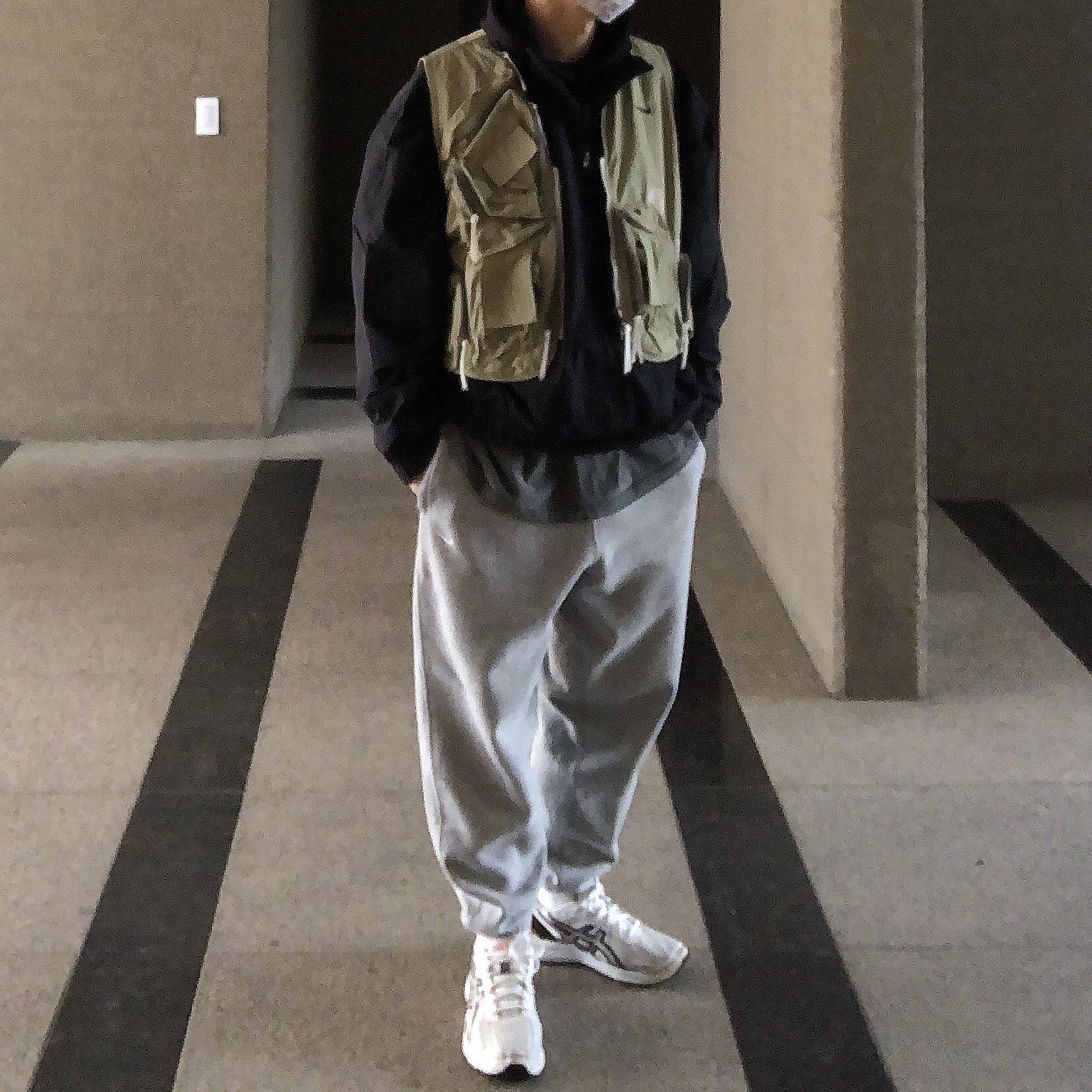 Nike NRG Solo Swoosh Fleece Pants Dark Grey Heather - US/EU 착용 스타일 - 1