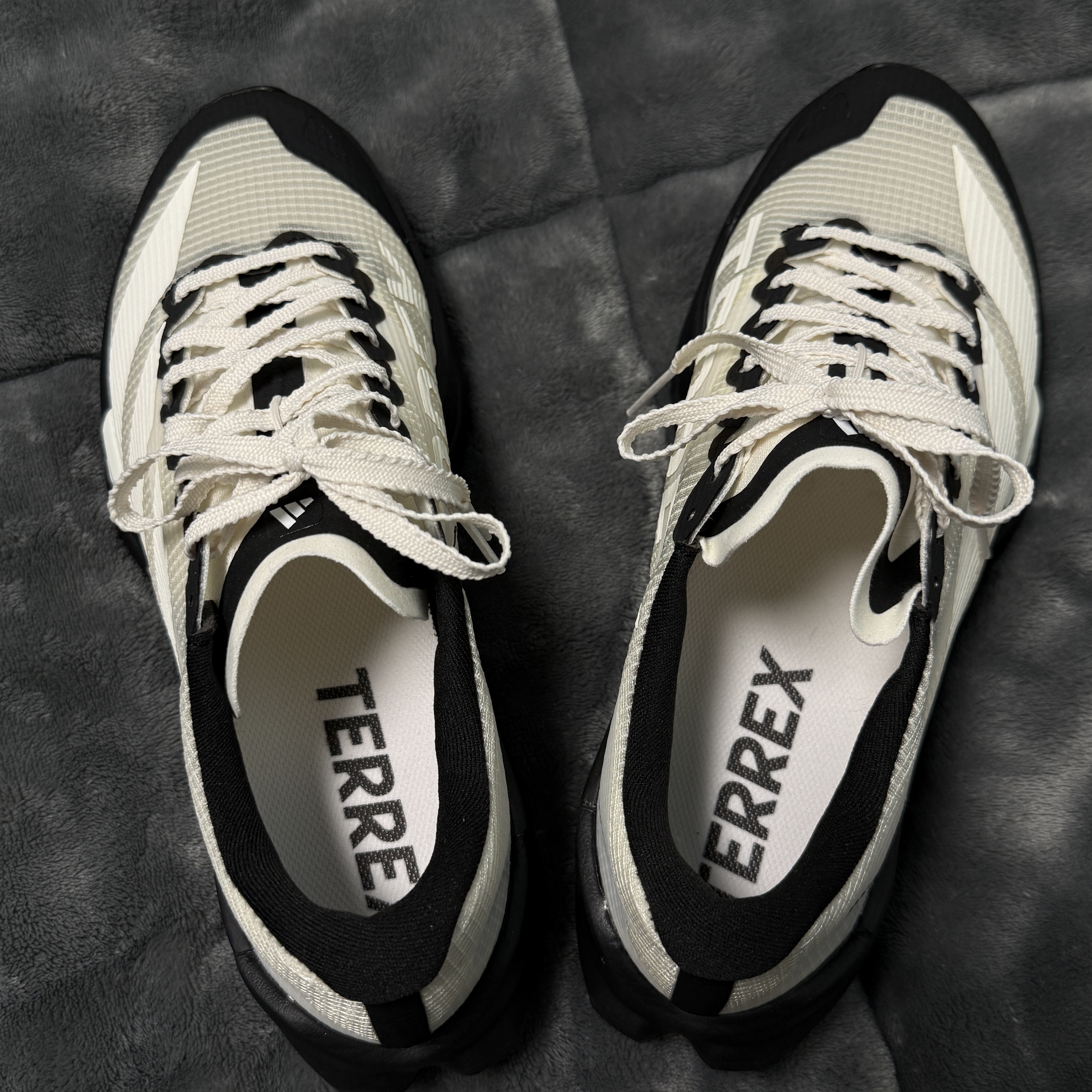 Adidas x Billy’s Terrex Agravic TT Off White 착용 스타일 - 9