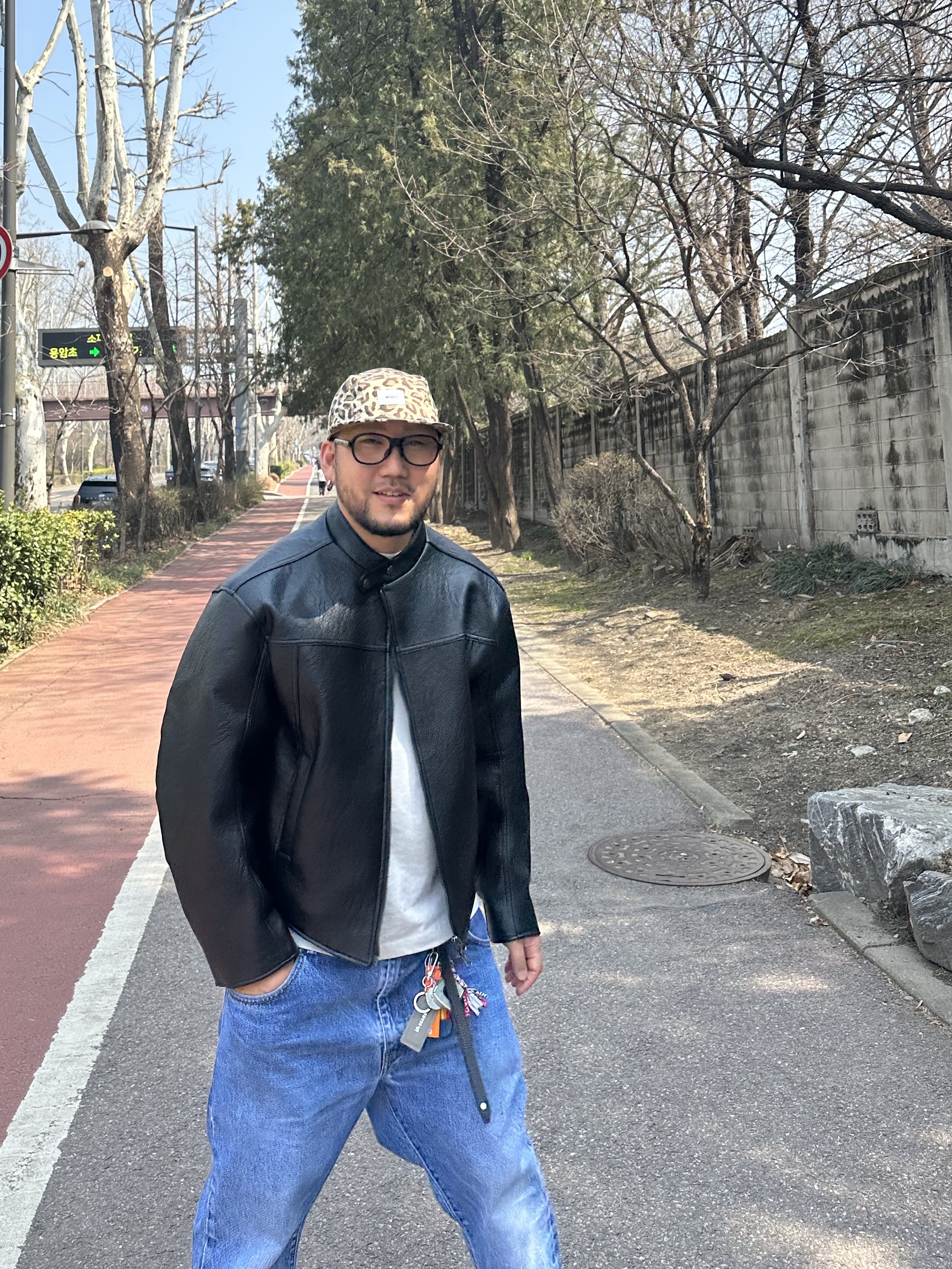 Maison Mihara Yasuhiro Peterson OG Sole Canvas Low Sneakers Black, Supreme Ripstop Keychain Orange - 24SS 착용 스타일 - 8