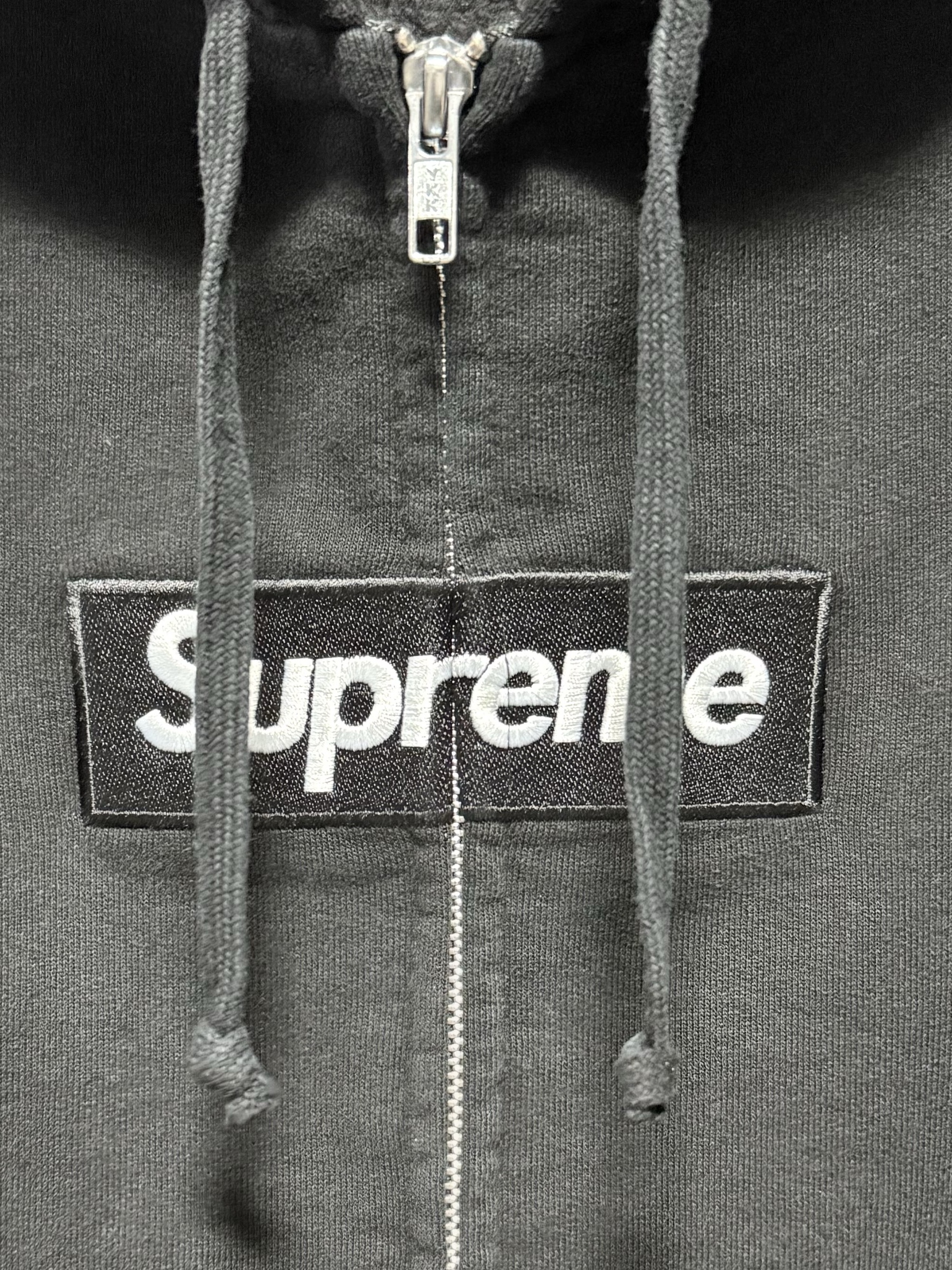 Supreme x MM6 Maison Margiela Box Logo Zip Up Hooded Sweatshirt Black - 26SS 착용 스타일 - 3