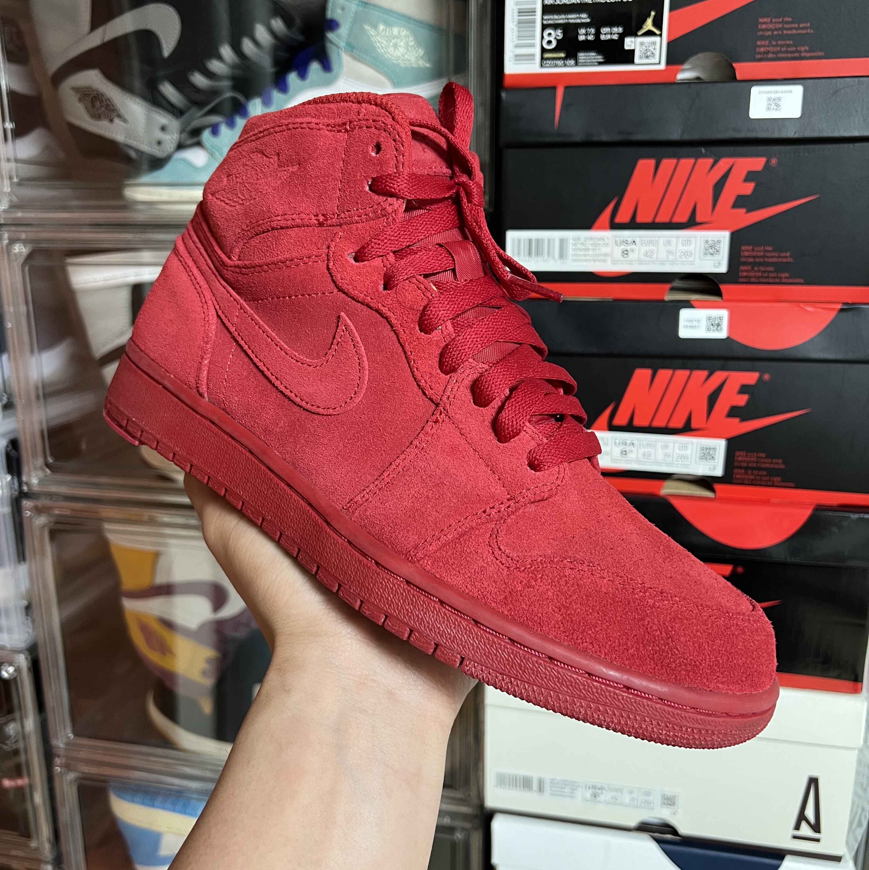 Jordan 1 Retro High Red Suede 착용 스타일 - 1
