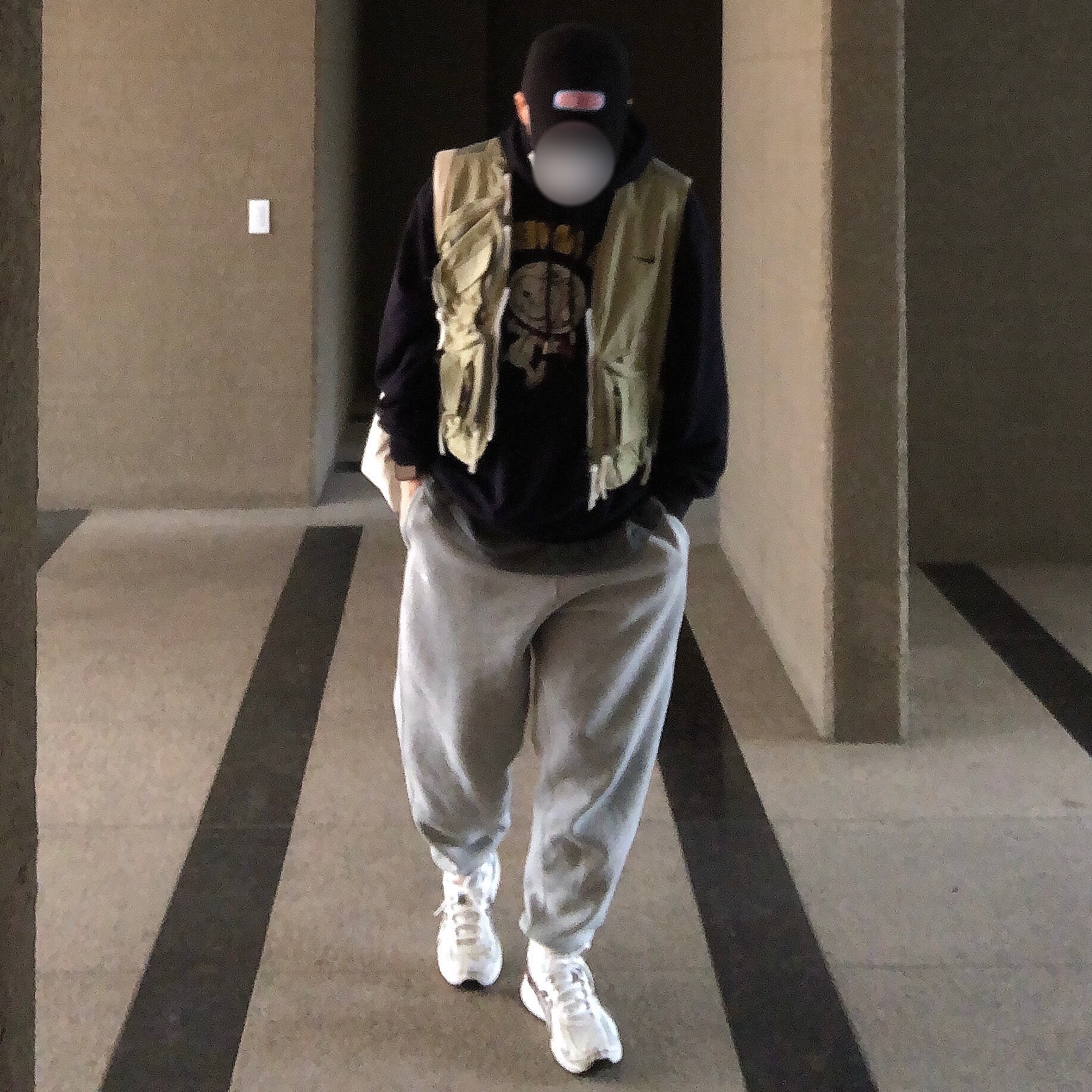 Nike NRG Solo Swoosh Fleece Pants Dark Grey Heather - US/EU 착용 스타일 - 2