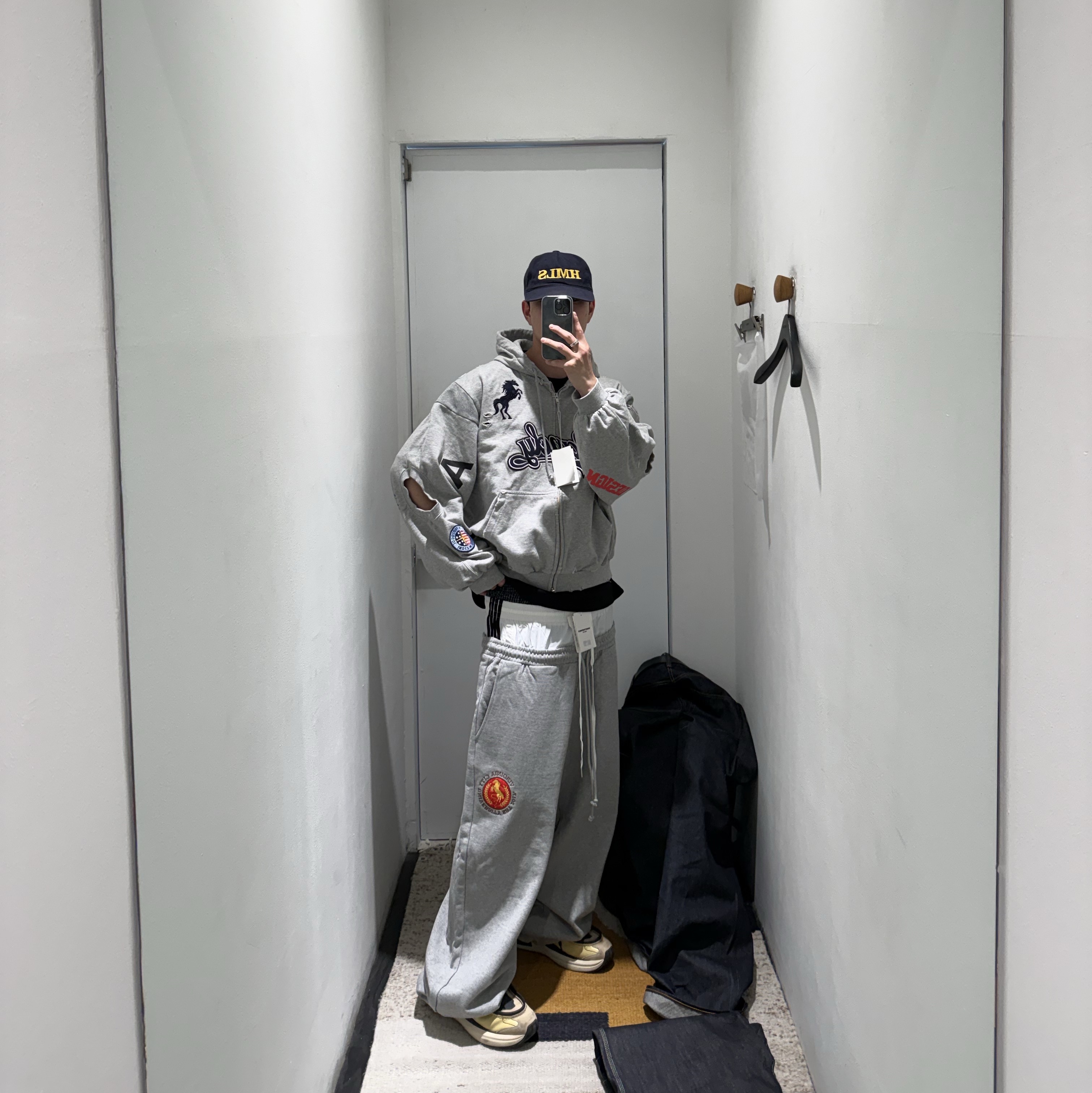 Protocol Index Reconstructed Sweatshirts Zip Hoodie Oatmeal Melange, Protocol Index x Vandy The Pink Reconstructed Sweatshirts Zip Hoodie Melange Grey 착용 스타일 - 5