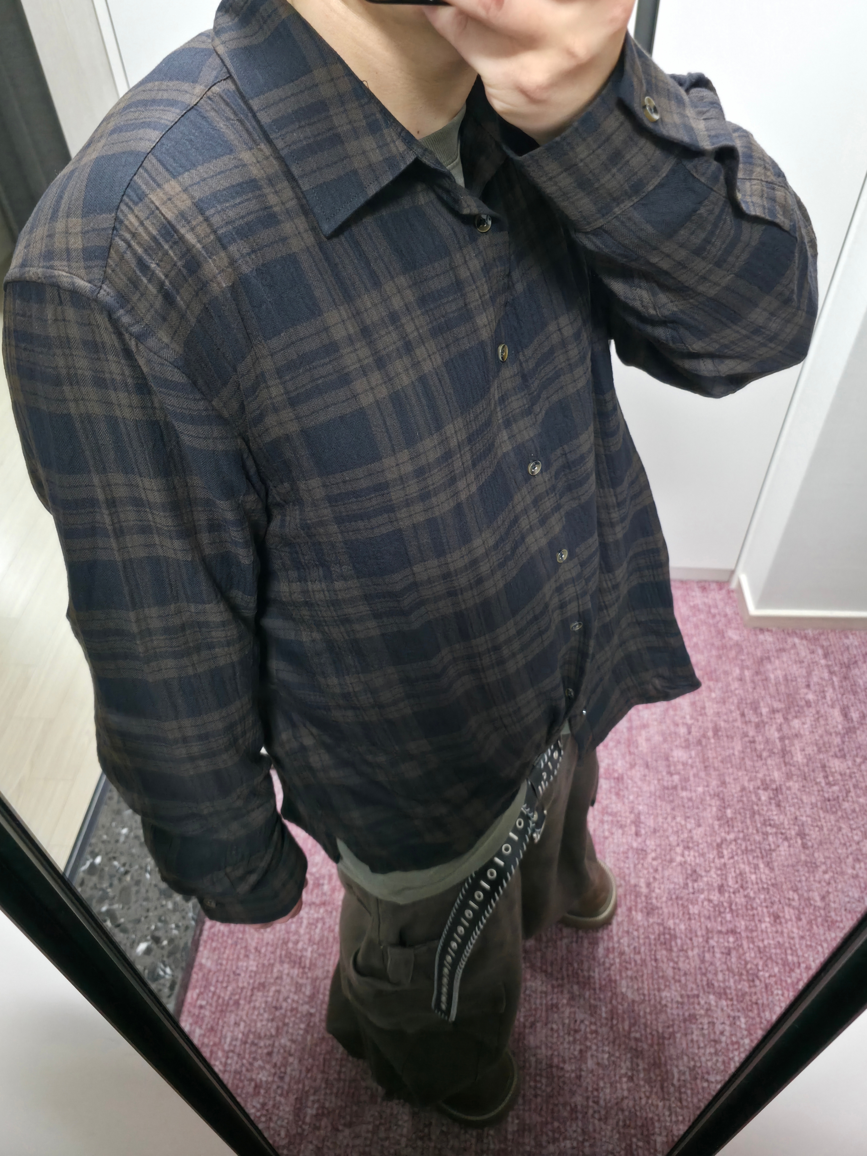 SOULESURES BOLD BELUGA Espresso Brown 착용 스타일 - 4