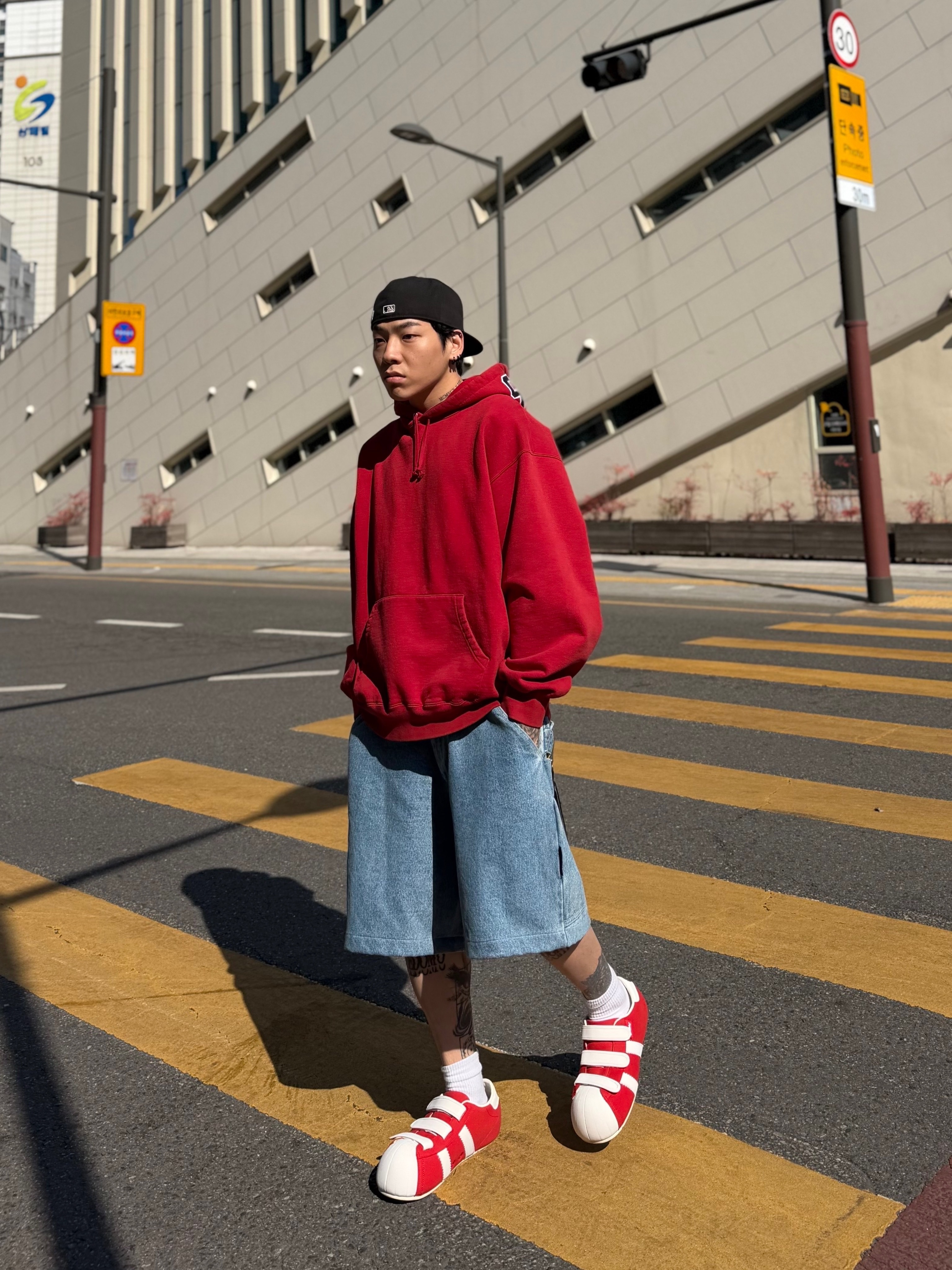 Supreme Team 94 Hooded Sweatshirt Red - 25SS 착용 스타일 - 2