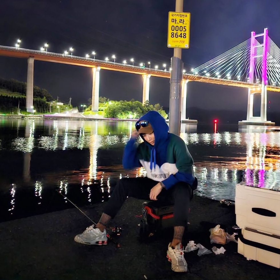 Nike x Supreme Shox Ride 2 SP White 착용 스타일