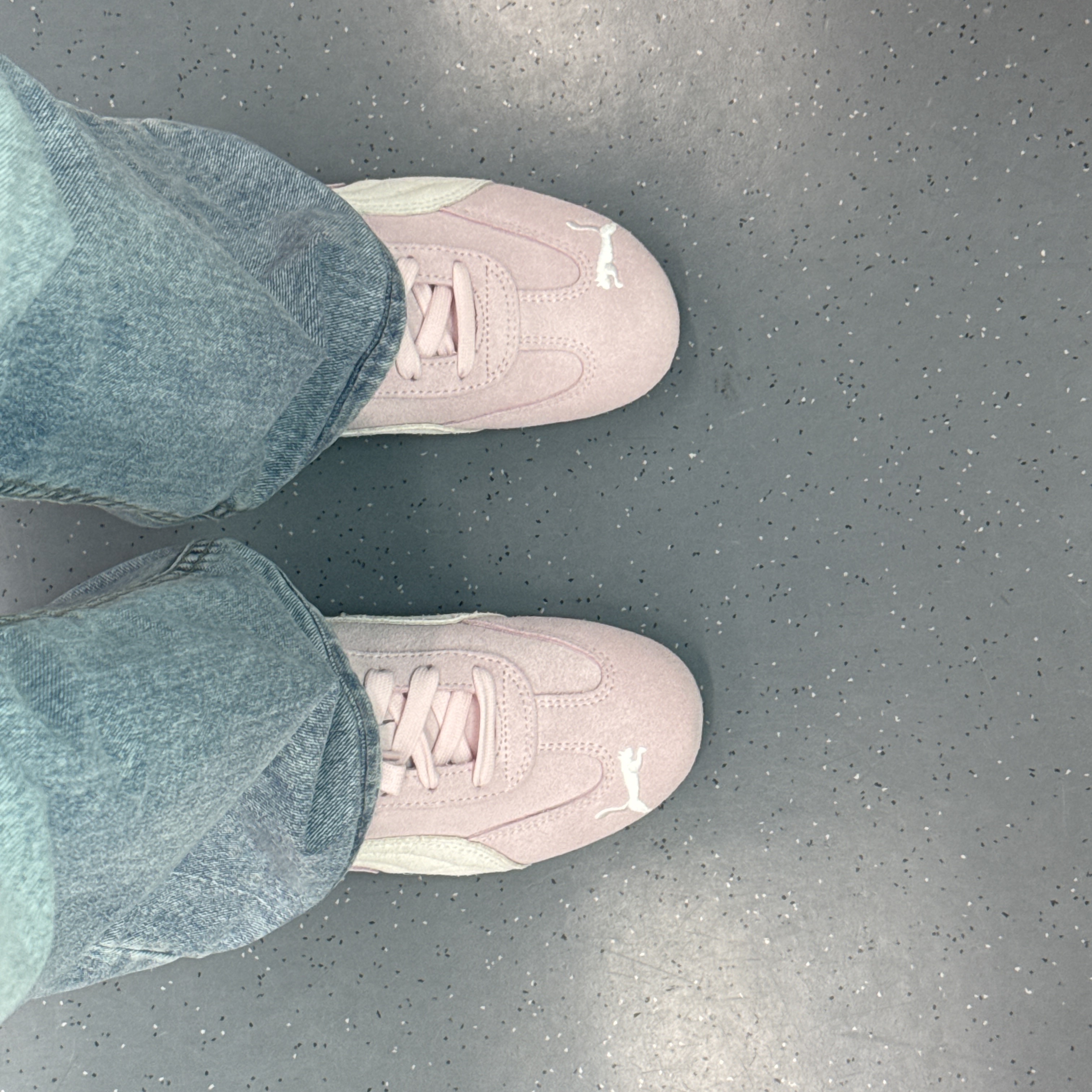 Puma Speedcat OG Pink White 착용 스타일 - 2