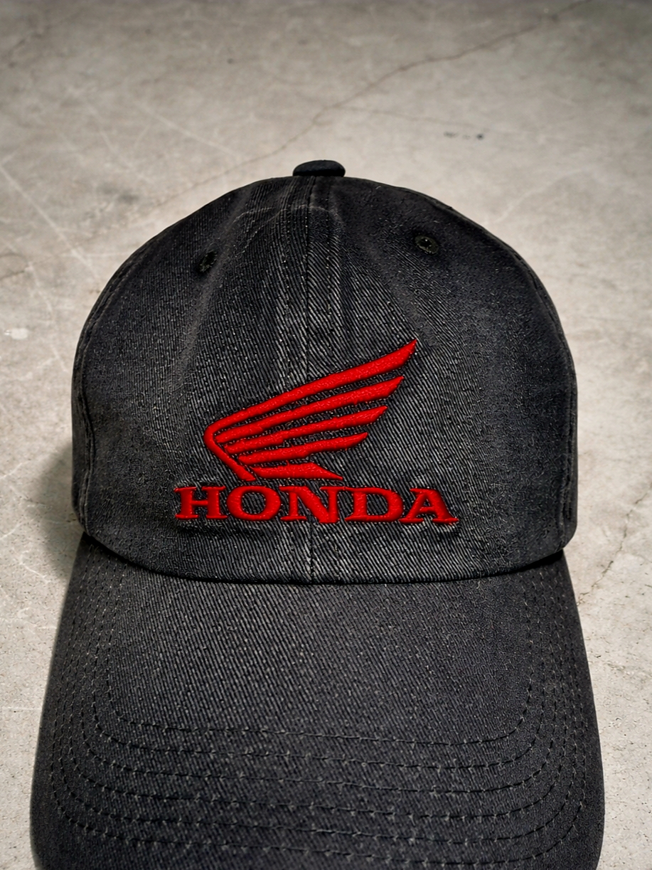 Honda Original Wing Logo Vintage Cap Charcoal 착용 스타일 - 1
