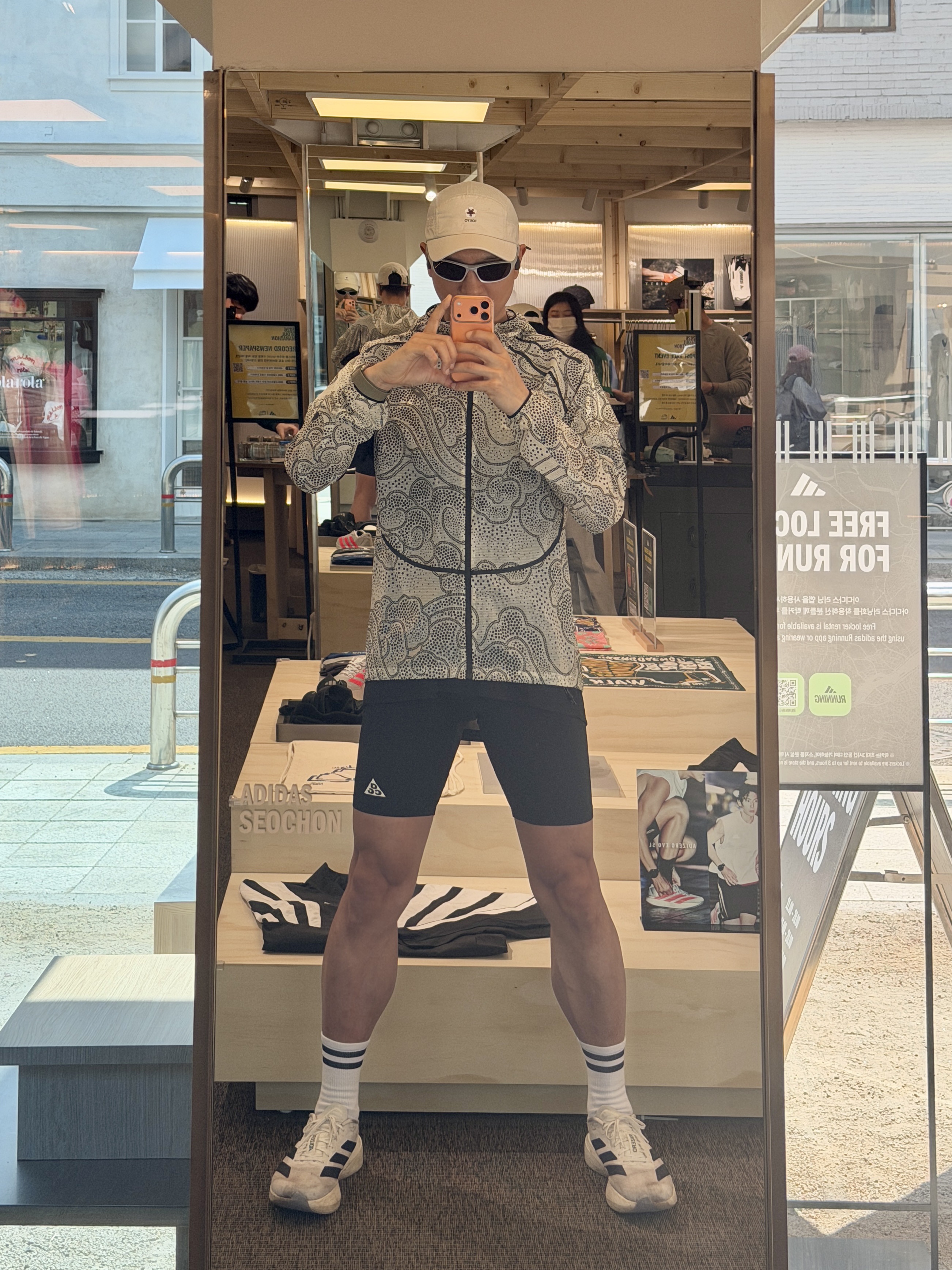 Adidas Adizero EVO SL Cloud White Core Black, Nike ACG Lava Loops Dri-Fit ADV Half Trail Running Tights Black Summit White - Asia 착용 스타일