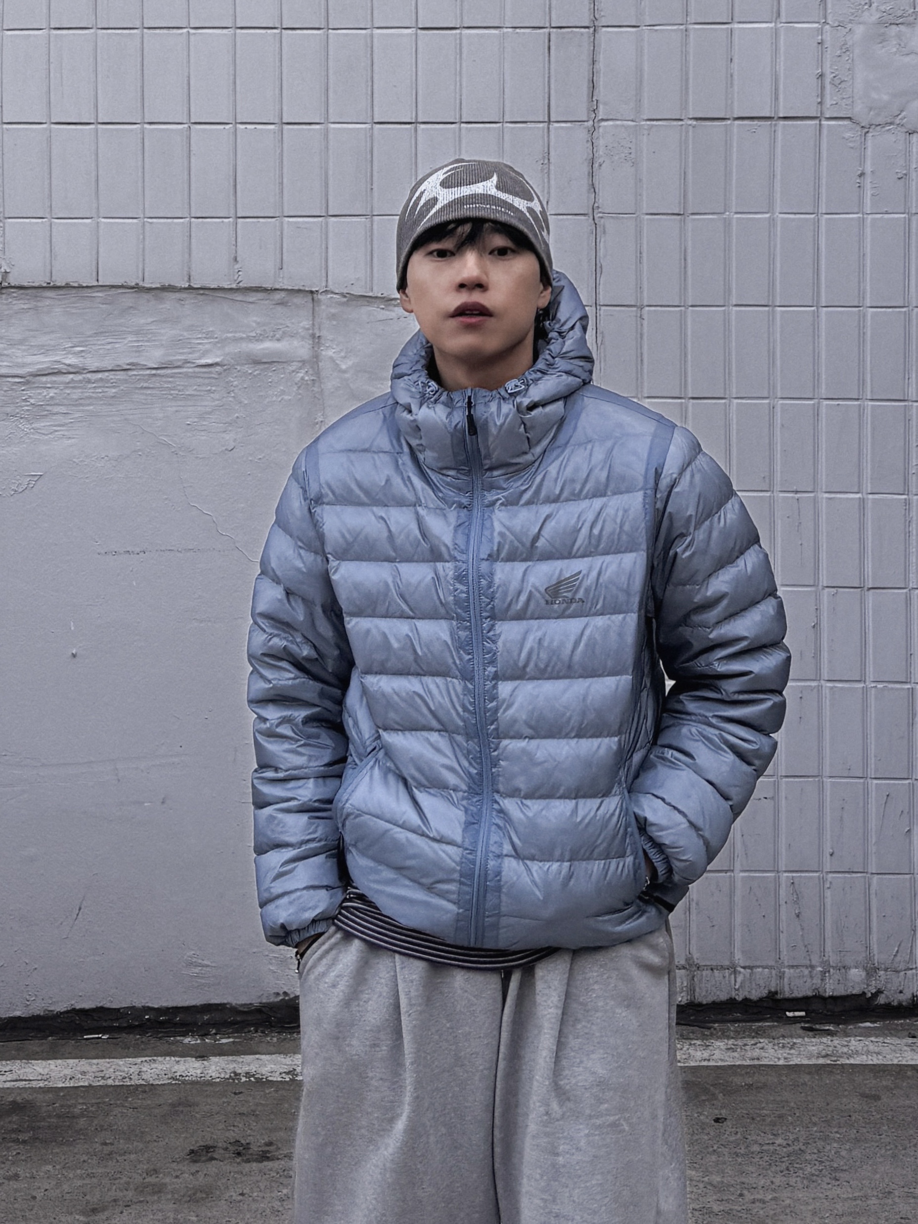 Honda H-Tech Storm Shield Parka Light Gray 착용 스타일 - 2