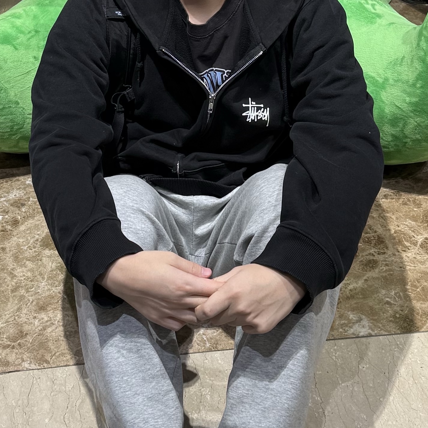 Stussy Basic Zip Hoodie Black 착용 스타일