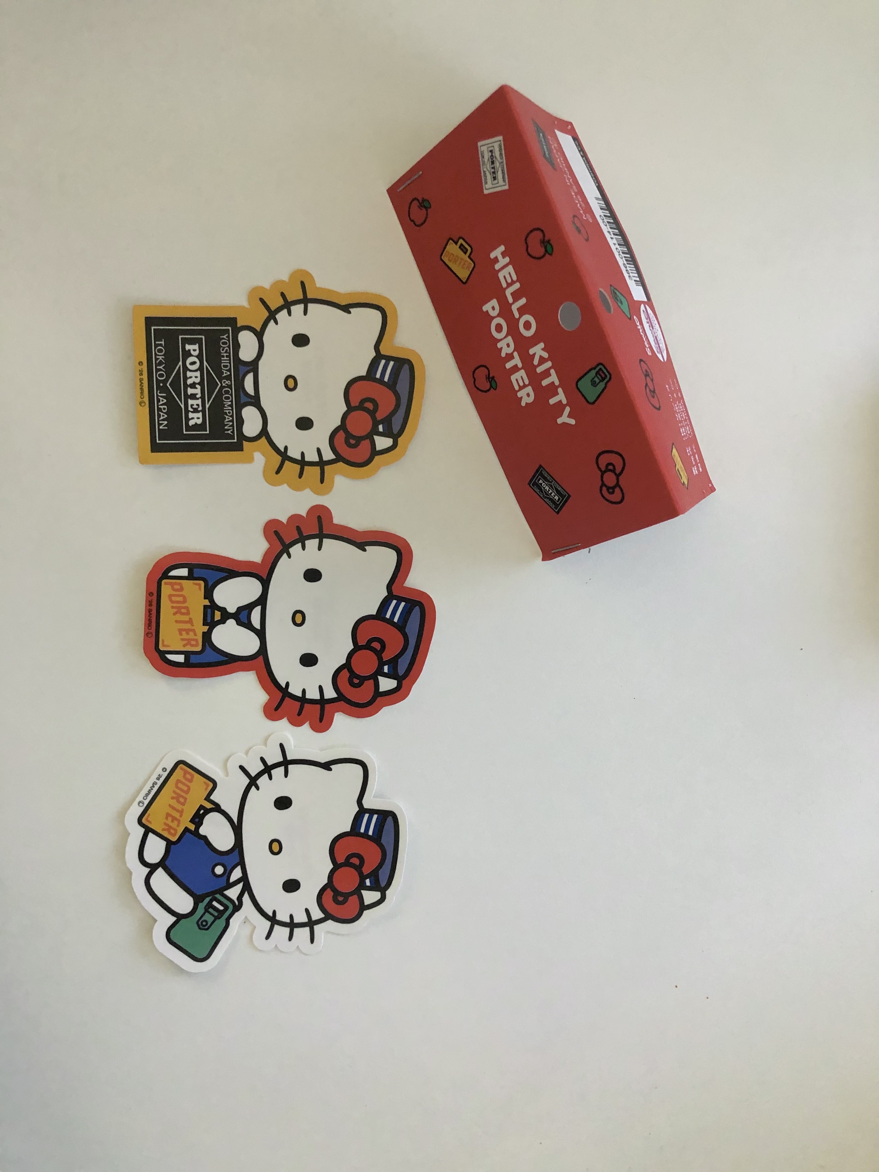 Porter x Hello Kitty Sticker (Set of 3) 착용 스타일