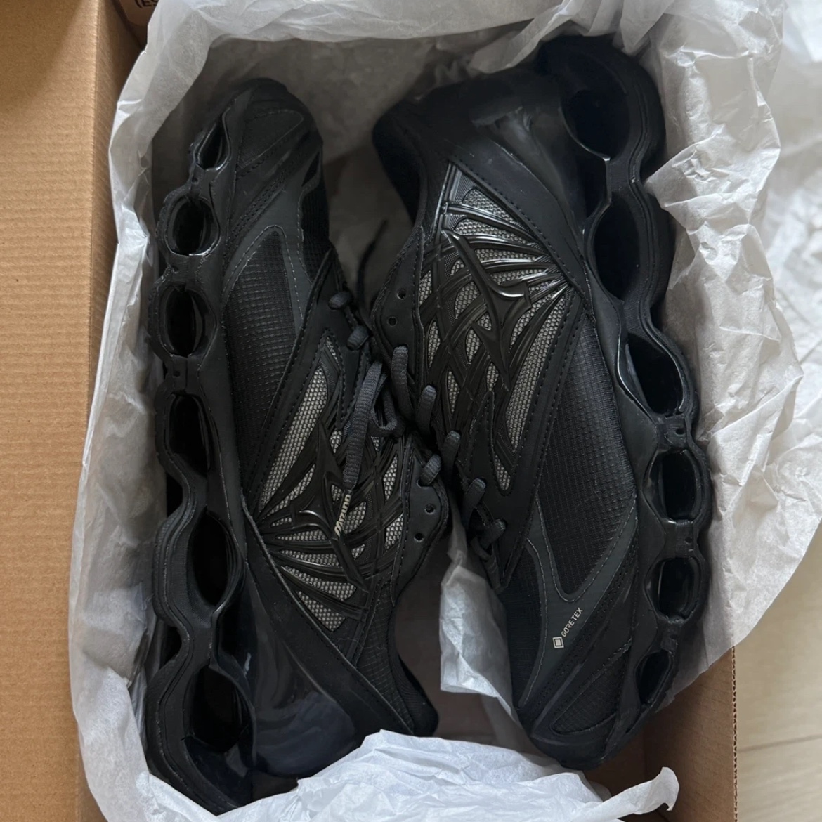 Mizuno Wave Prophecy MOC GTX Black 착용 스타일