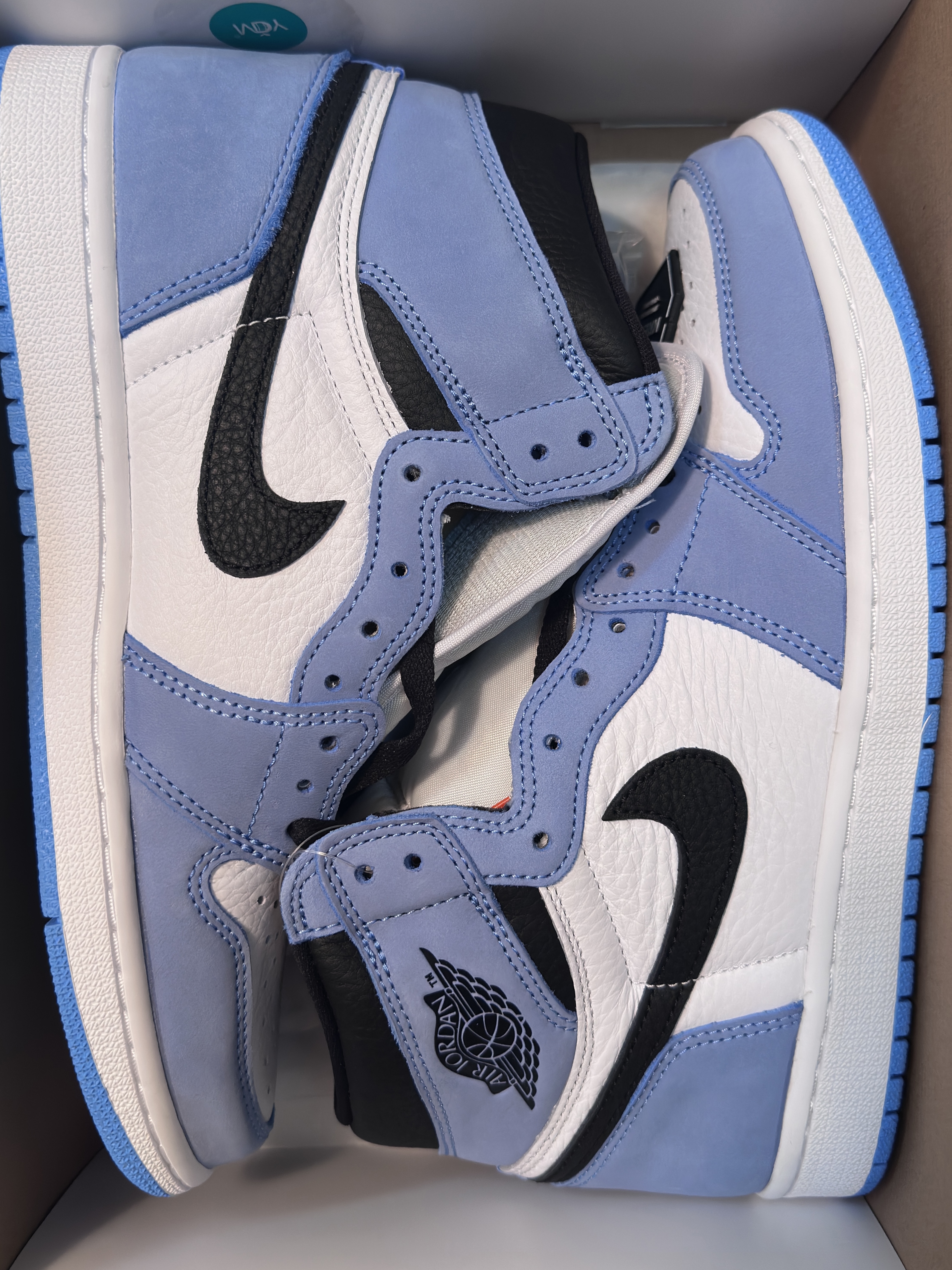 Jordan 1 Retro High OG University Blue 착용 스타일