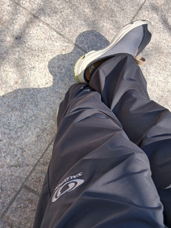 Salomon RX Slide 3.0 Black Plum Kitten, Stone Island 9100011 Nylon Metal in Econyl Baseball Cap with Drawcord Compass Embroidery Black 착용 스타일 - 2