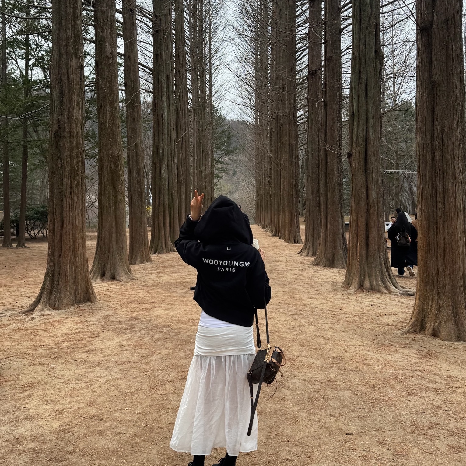 Wooyoungmi Back Logo Hooded Zip Up Black - 24FW, Nike Air VaporMax Flyknit 2 Black White 착용 스타일 - 3