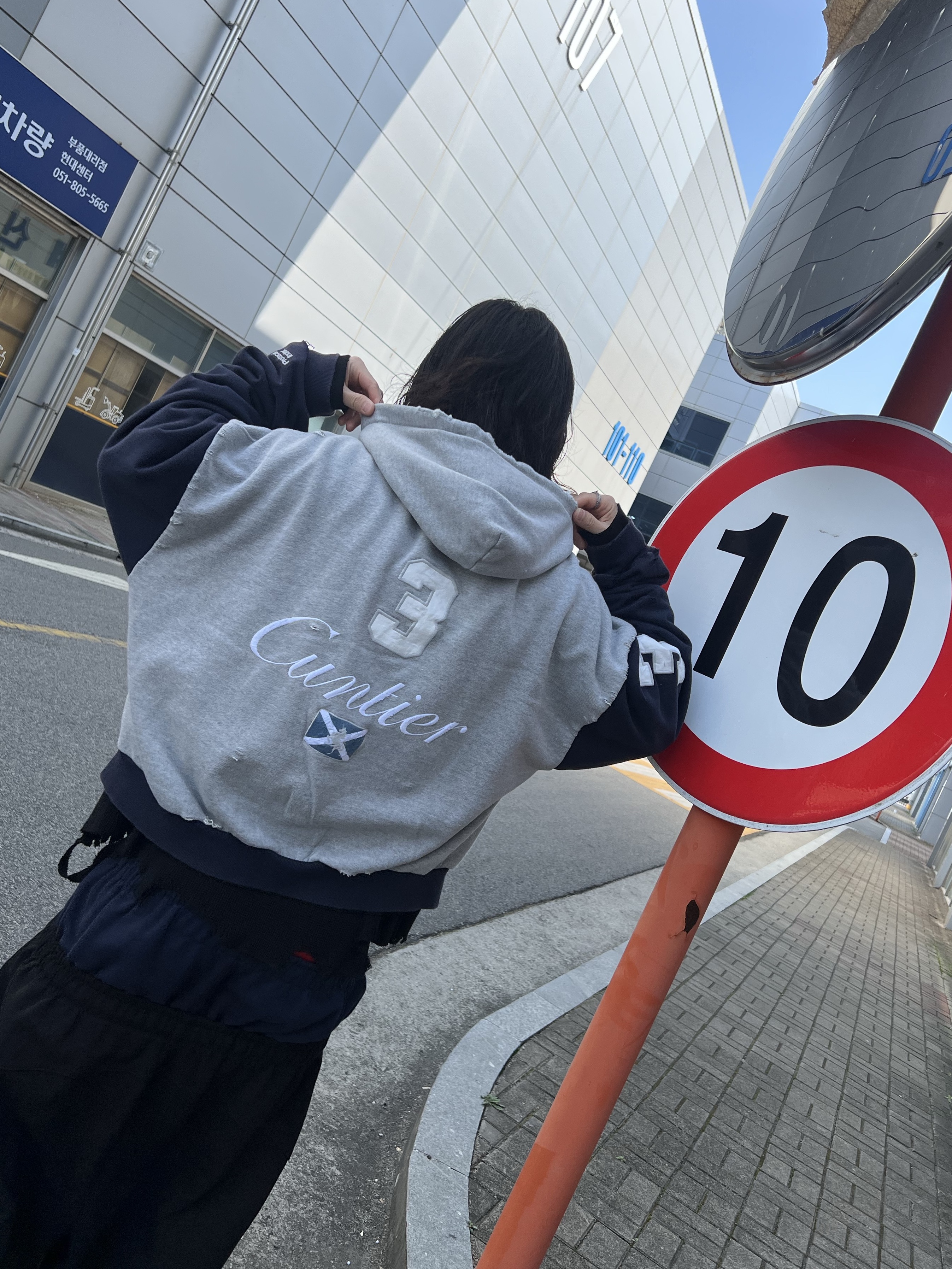 Project G/R Cuntier Zip Hoodie Melange Grey, ROARINGRAD Double Waist Sweat Pants Black 착용 스타일 - 2