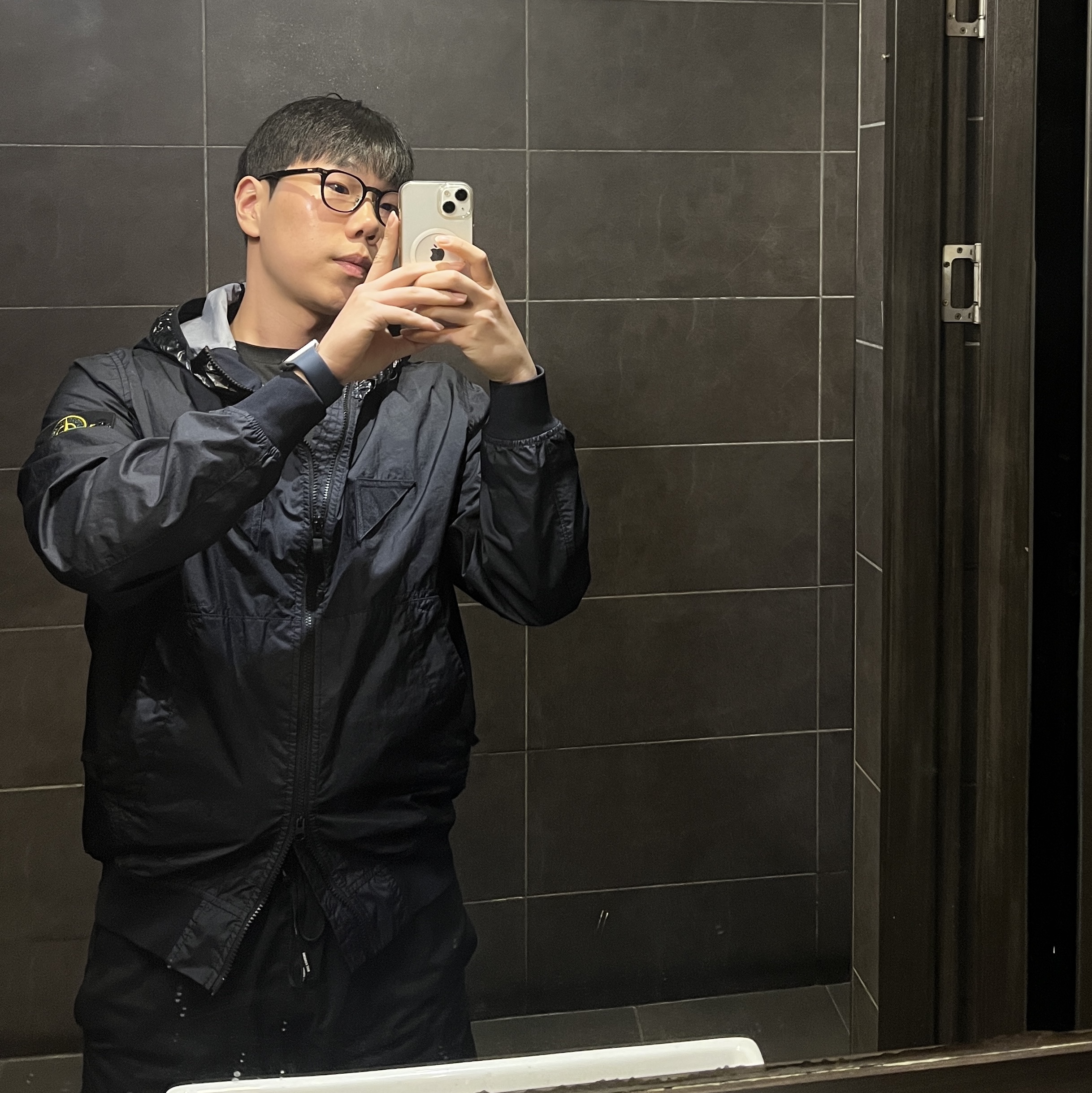 Stone Island 40723 Membrana 3L TC Hooded Jacket Navy Blue - 23SS 착용 스타일