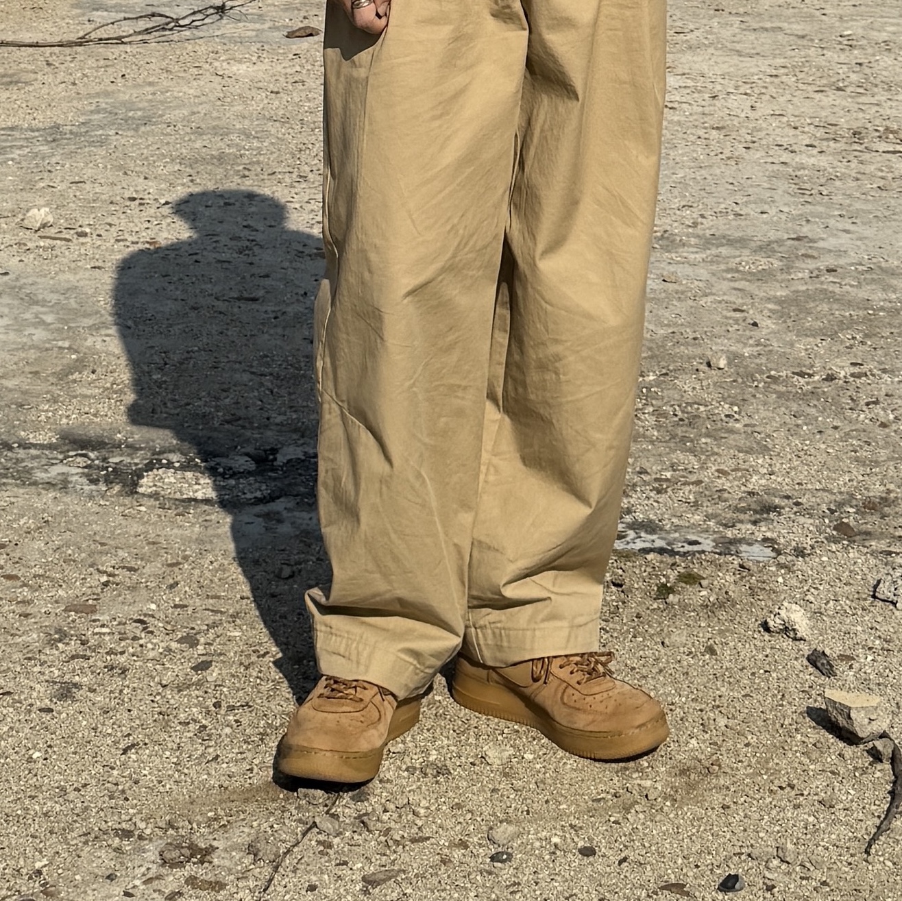 Nike Air Force 1 '07 WB Flax 착용 스타일