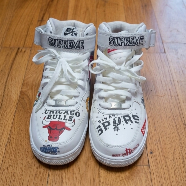 Nike x Supreme Air Force 1 Mid NBA White 착용 스타일