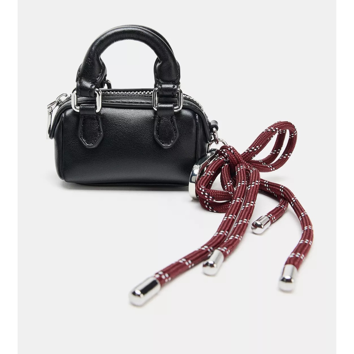 Zara Mini City Bag Charm Black 착용 스타일 - 3