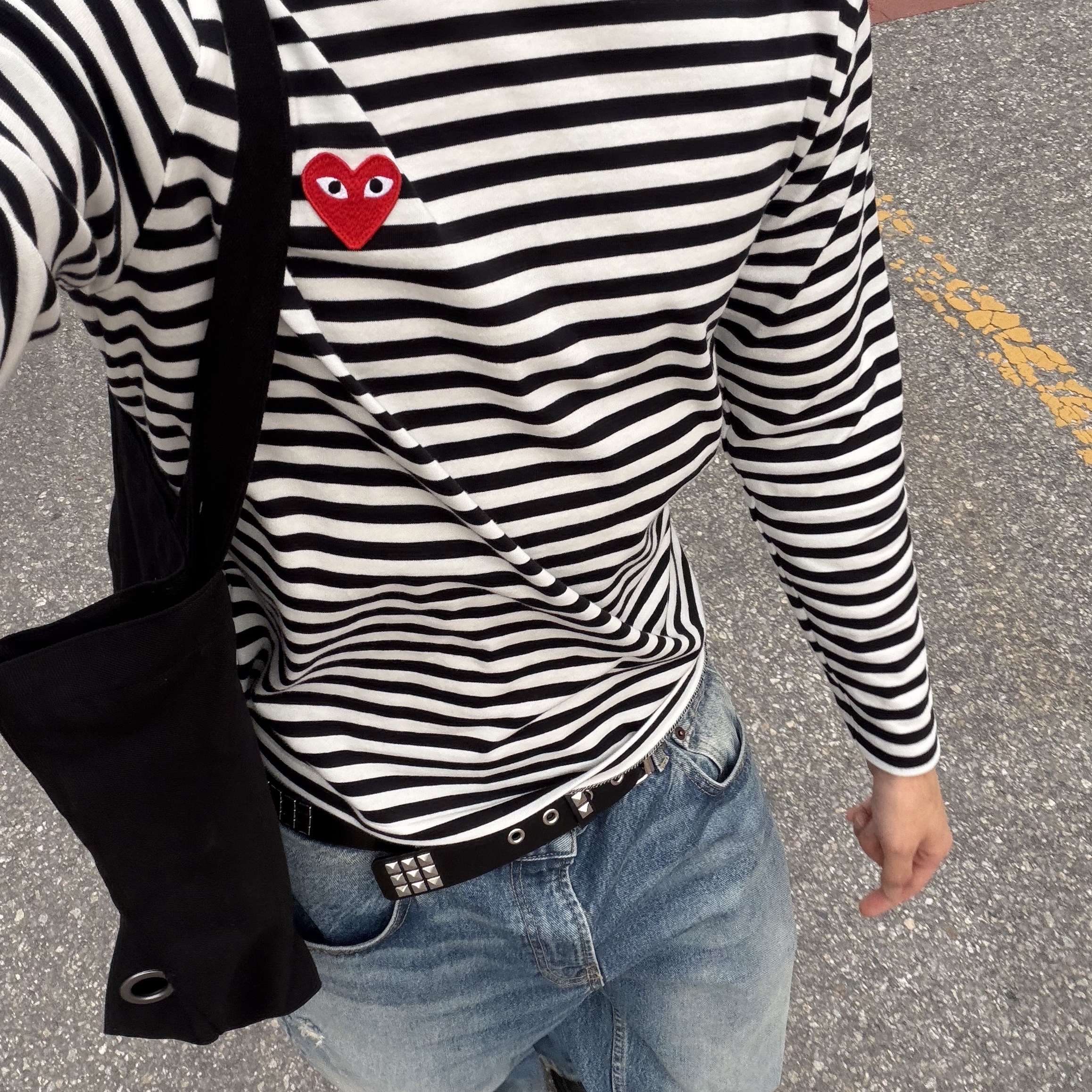 Play Comme des Garcons Striped LS T-Shirt Black White 착용 스타일
