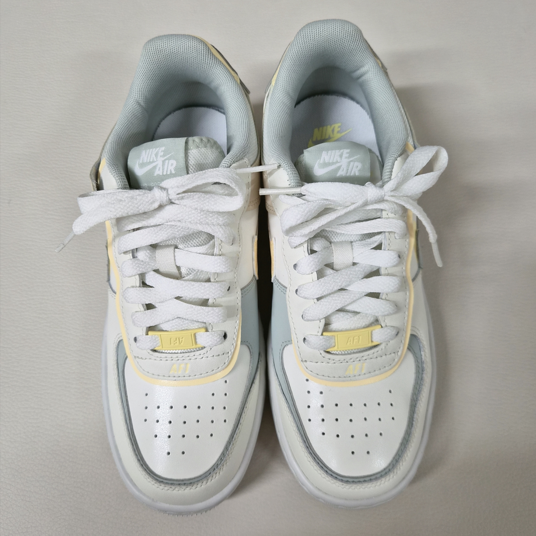 (W) Nike Air Force 1 Shadow Sail Light Silver 착용 스타일 - 3