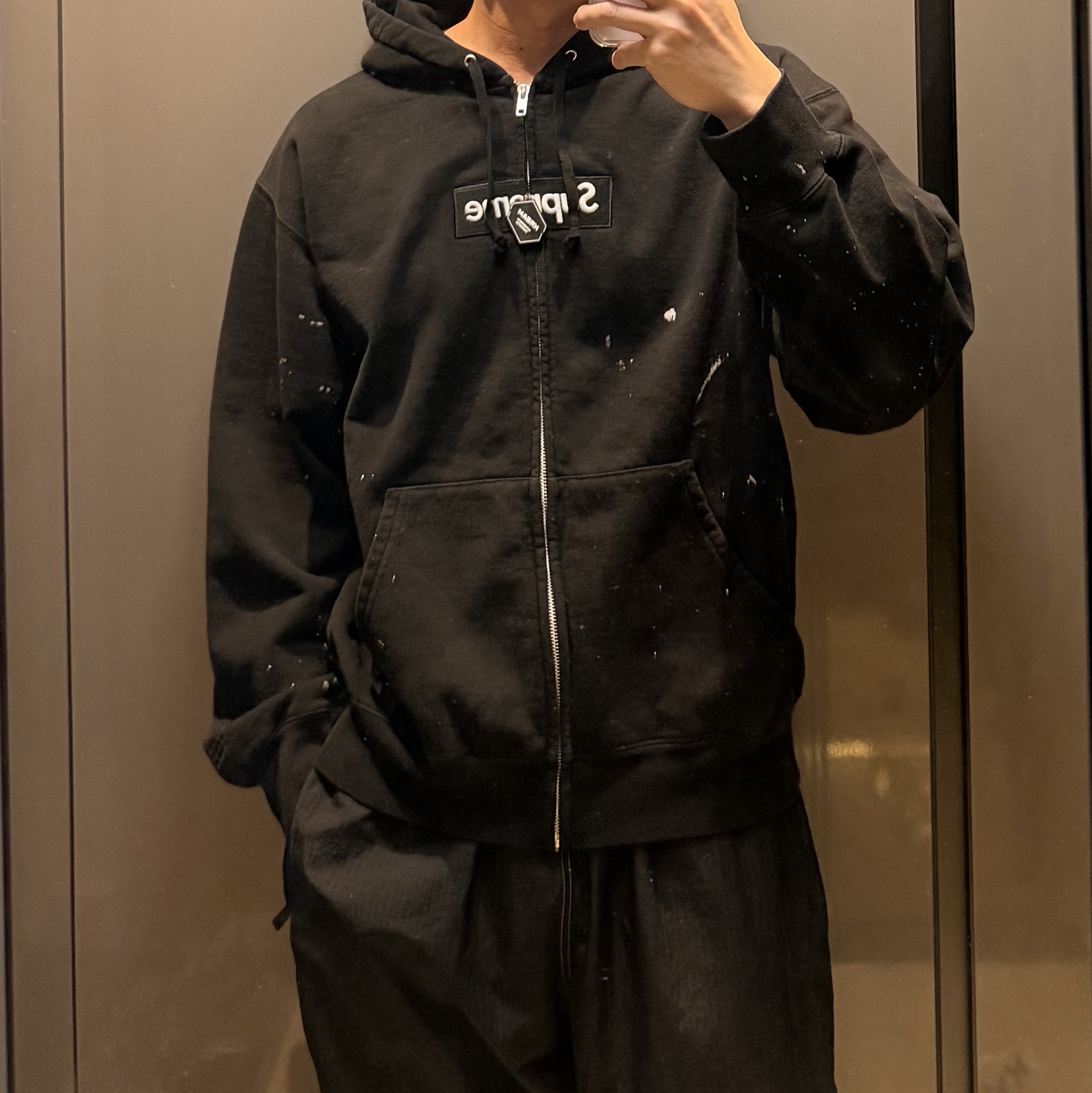 Supreme x MM6 Maison Margiela Box Logo Zip Up Hooded Sweatshirt Black - 26SS, Supreme x Nike Ripstop Track Pants Black - 24SS 착용 스타일
