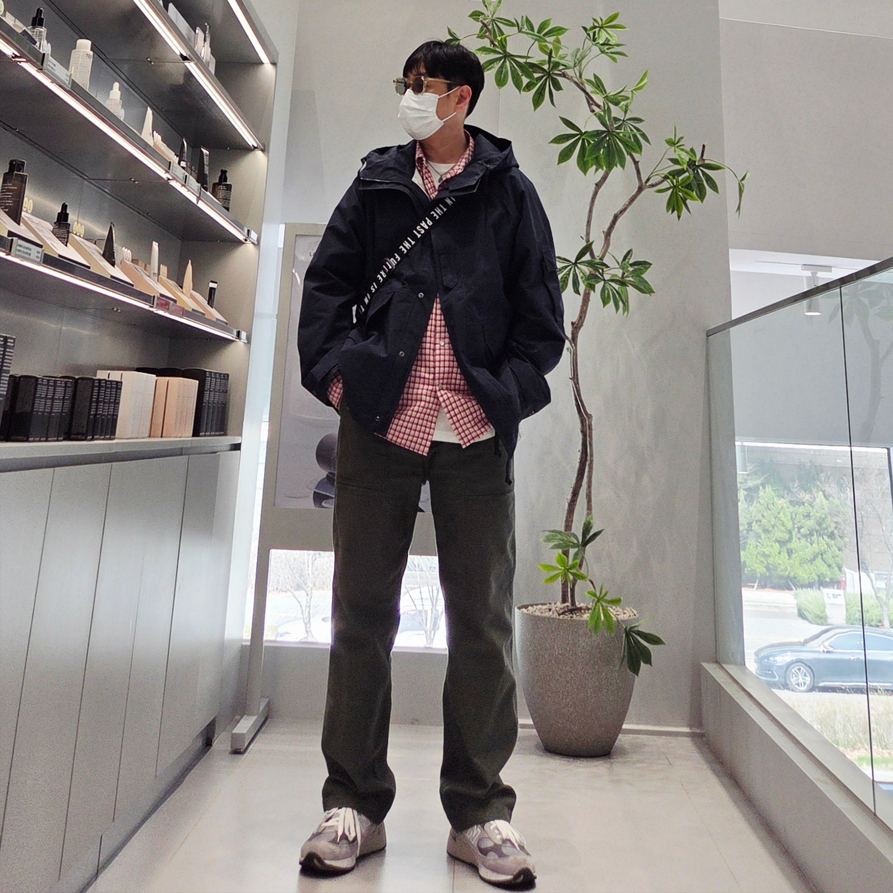 General Idea Man Western Check Shirts Red, Human Made Military Pouch Large Black ์ฐฉ์ฉ ์คํ์ผ - 1