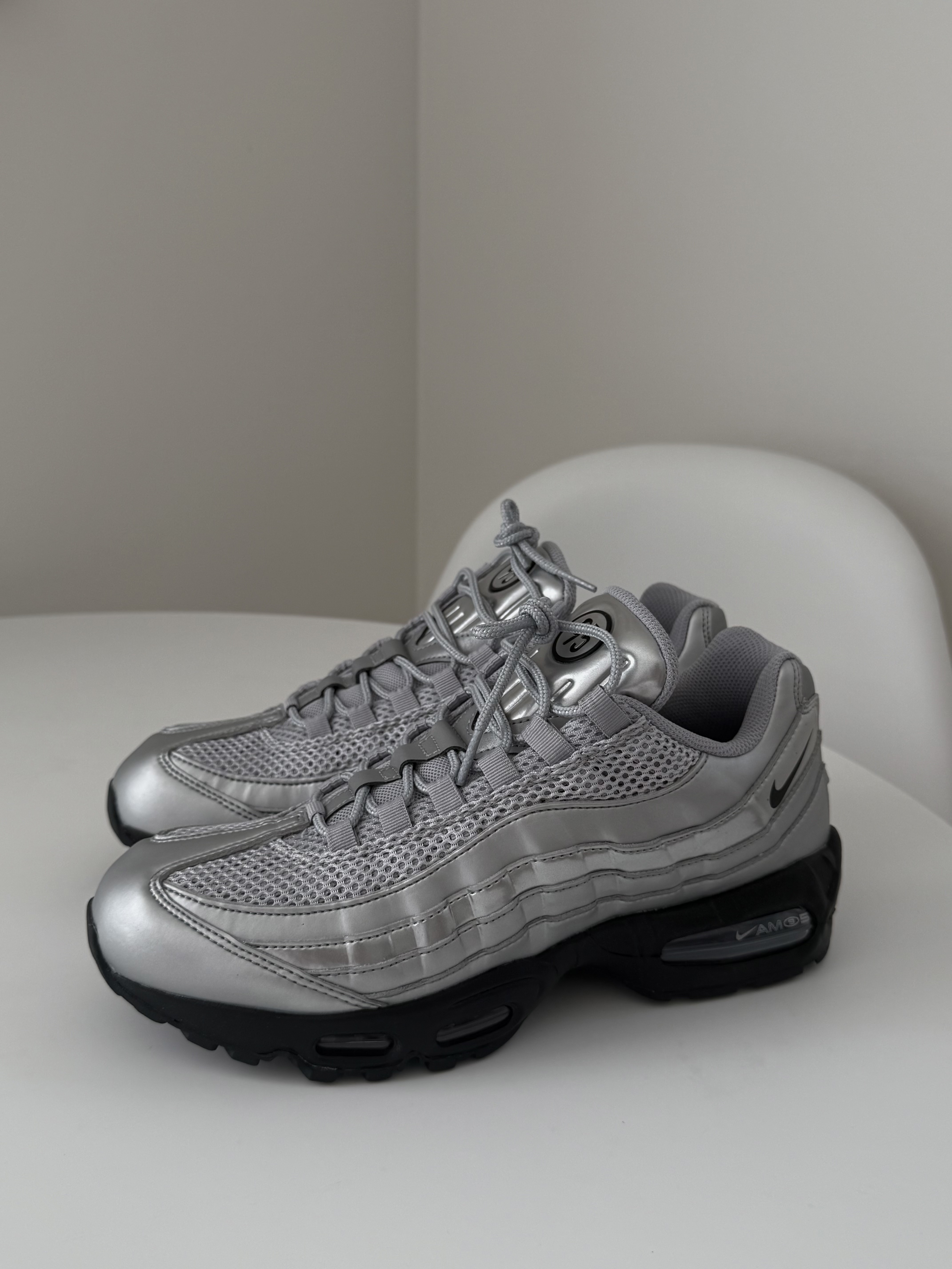 Nike Air Max 95 Big Bubble Total 90 Metallic Silver Black 착용 스타일