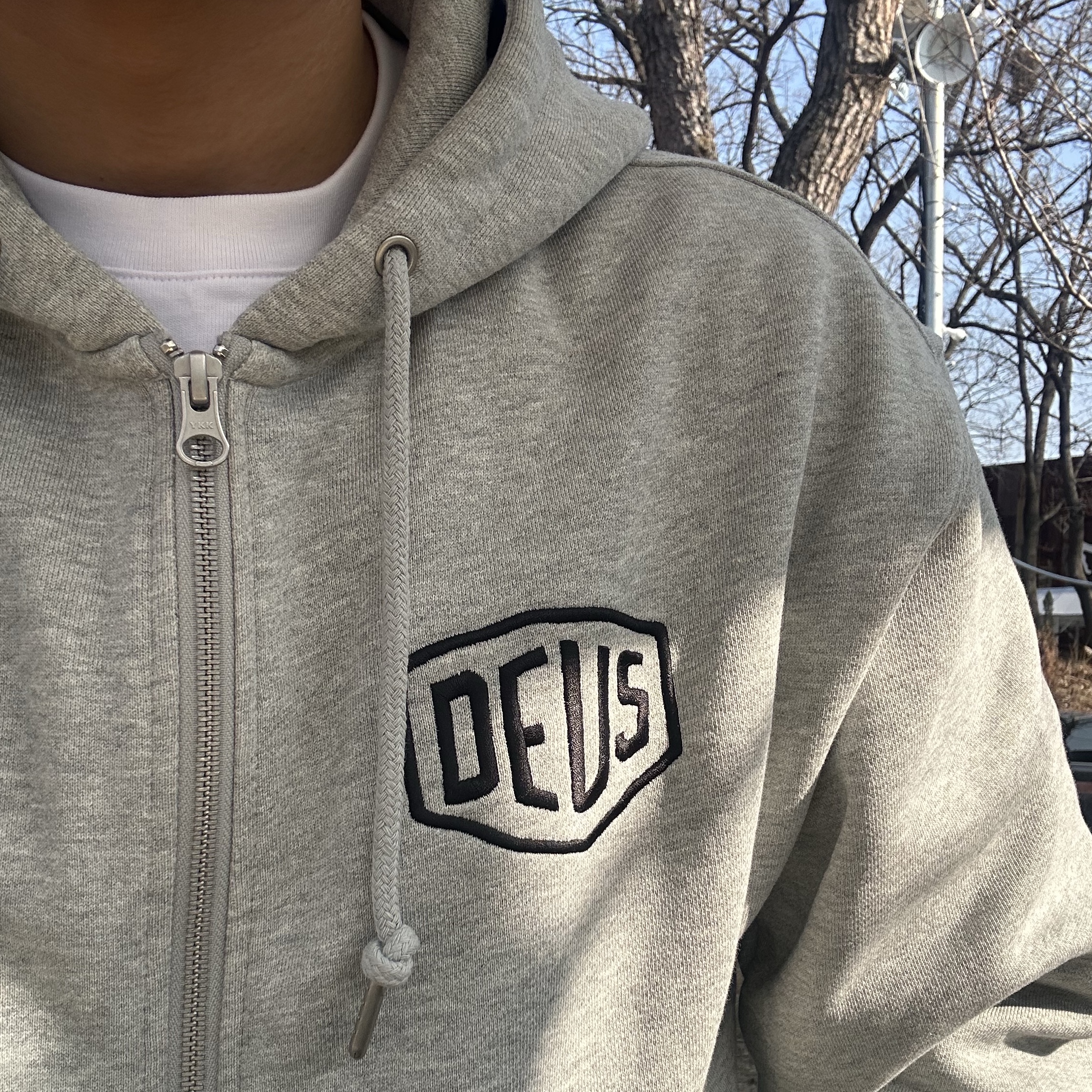 Deus Ex Machina Seoul College Hooded Jacket Grey Heather 착용 스타일