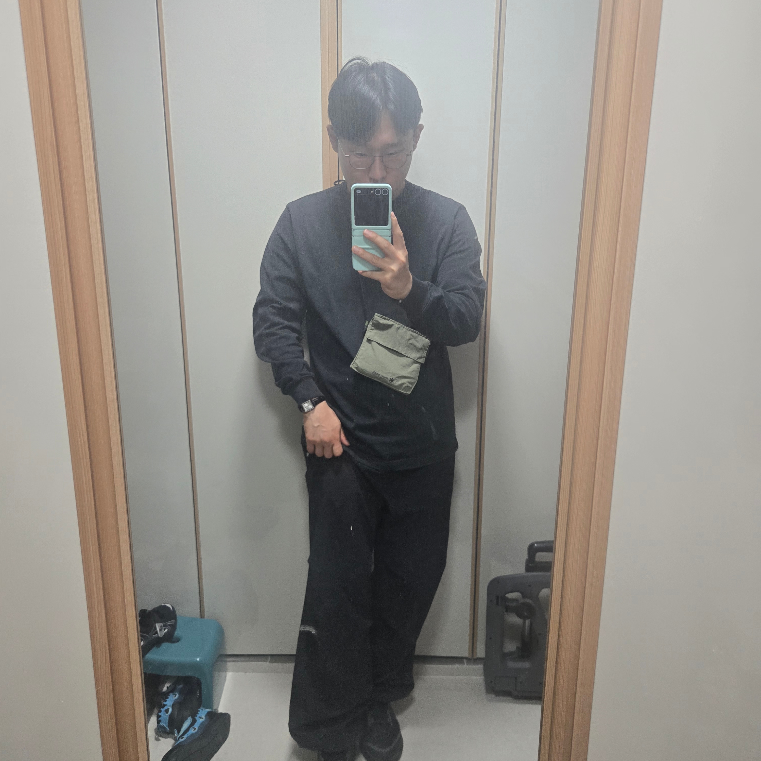 Nike Vomero 18 Gore-Tex Black Anthracite 착용 스타일
