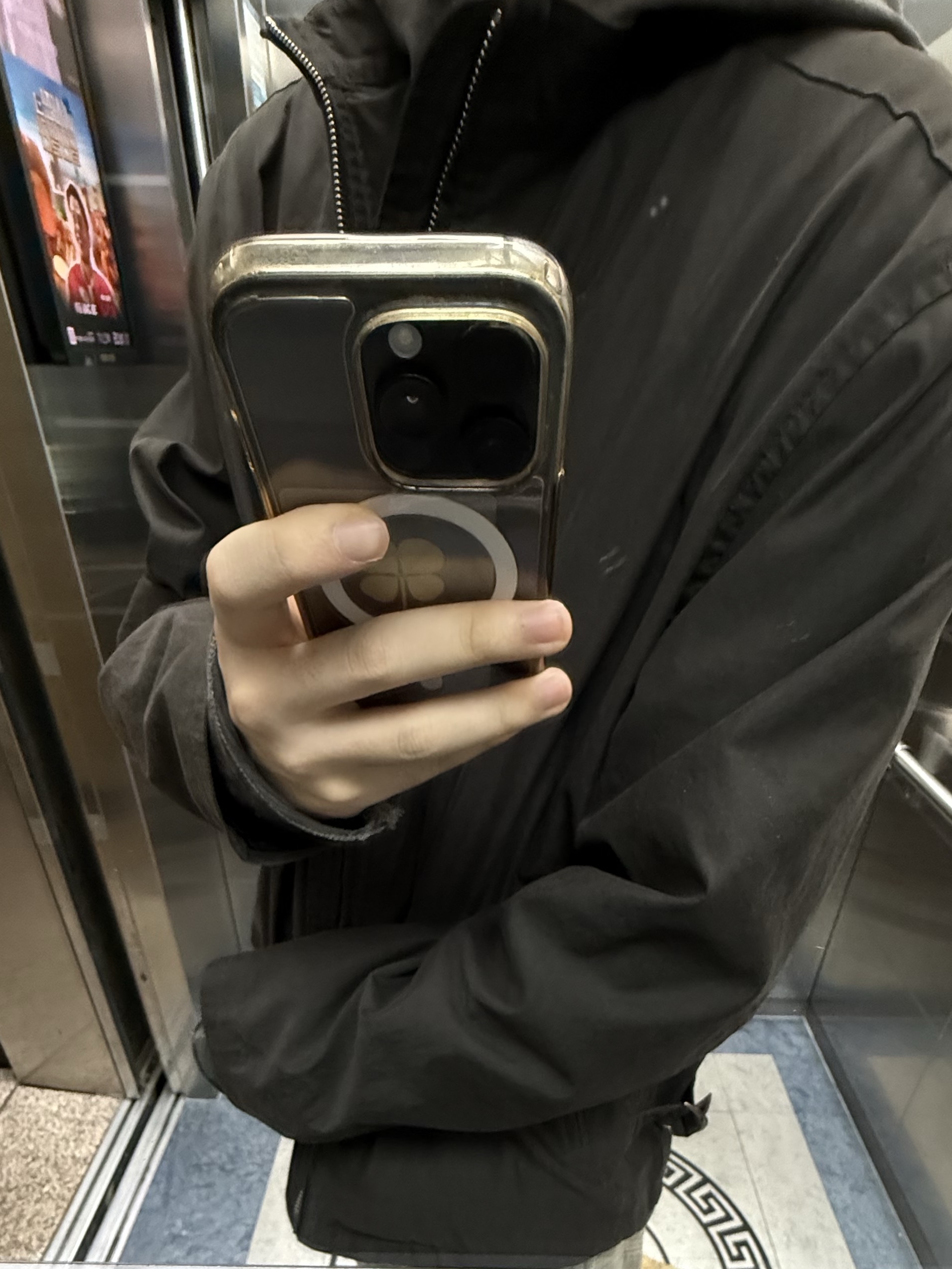 On Running x Post Archive Faction (Paf) Cloudmonster 2 Thorn Brown, IGNOTA Core:14 Leaf Cargo Pants Sand 착용 스타일 - 3