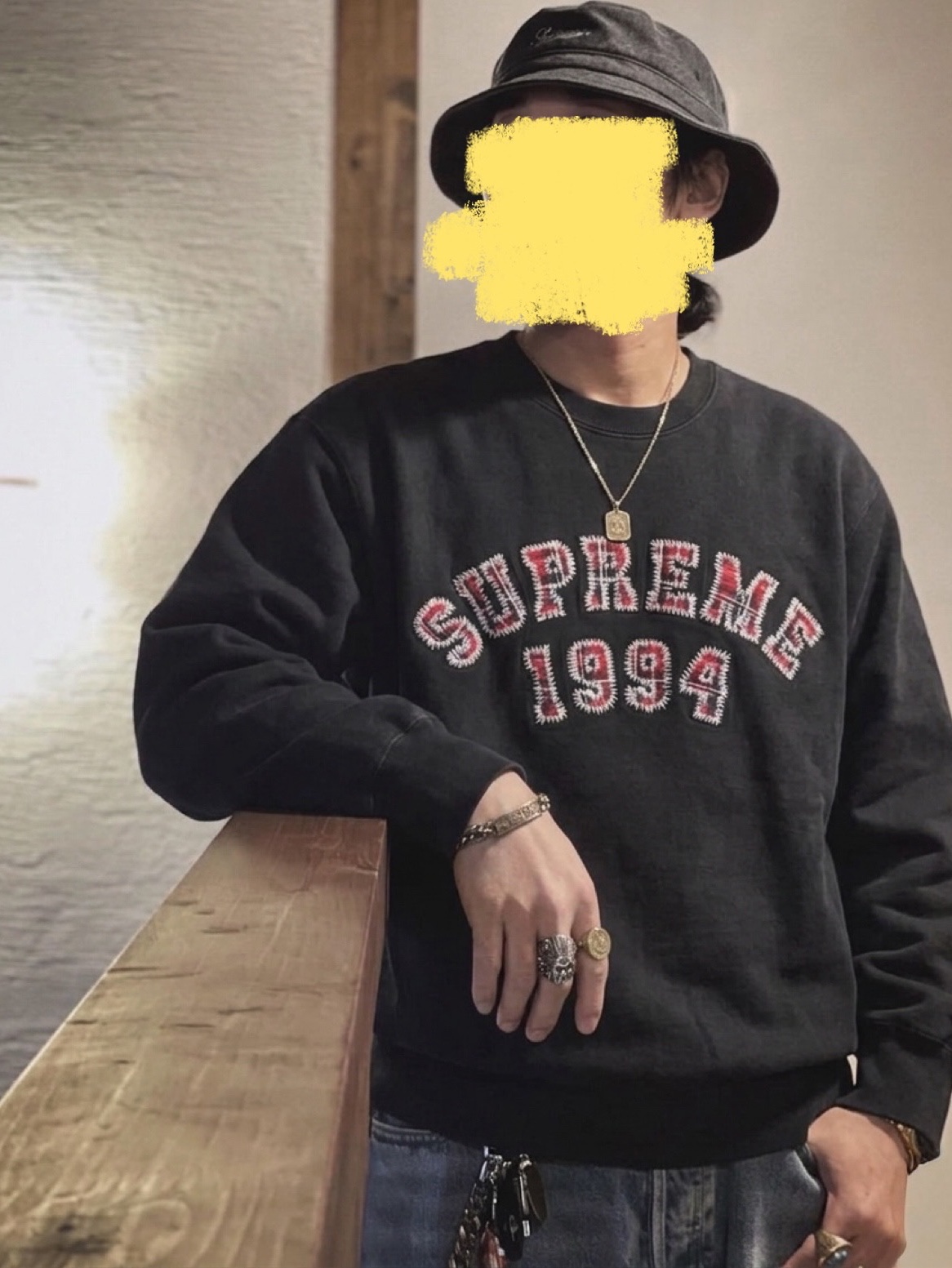 Supreme Plaid Arc Crewneck Black - 26SS 착용 스타일
