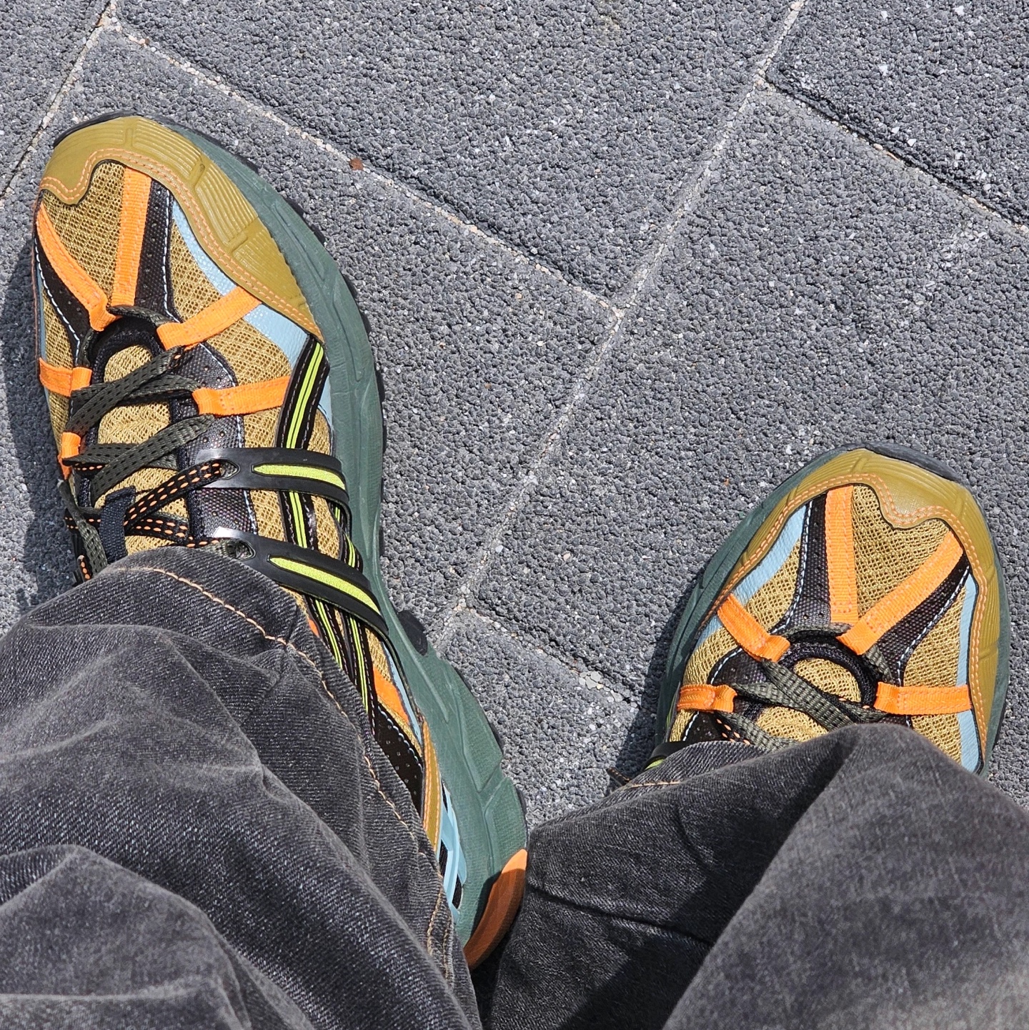 Asics x Andersson Bell Gel-Sonoma 15-50 Olive Oil Dark Brown 착용 스타일 - 2