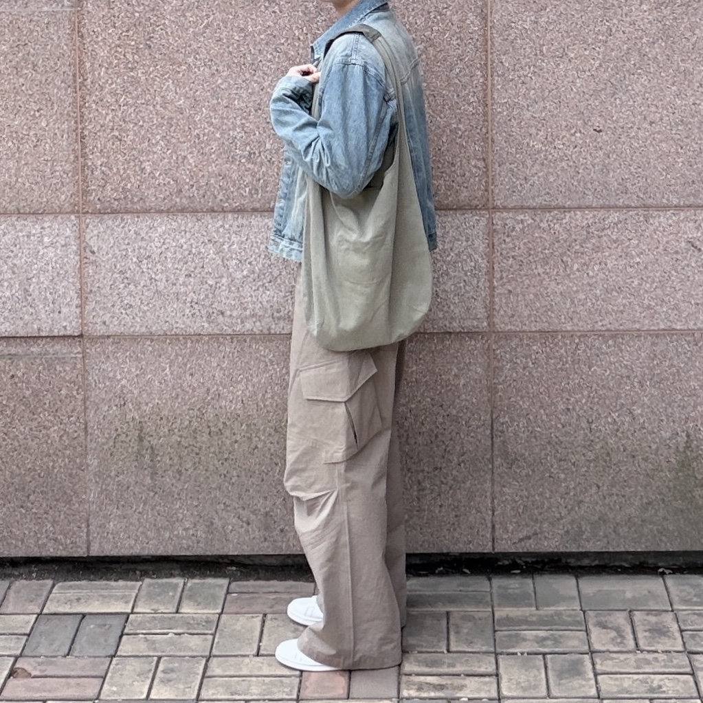 PERENN Washed Cotton Shoulder Bag Sage, Adidas Stan Smith Vegan White Green 착용 스타일 - 2