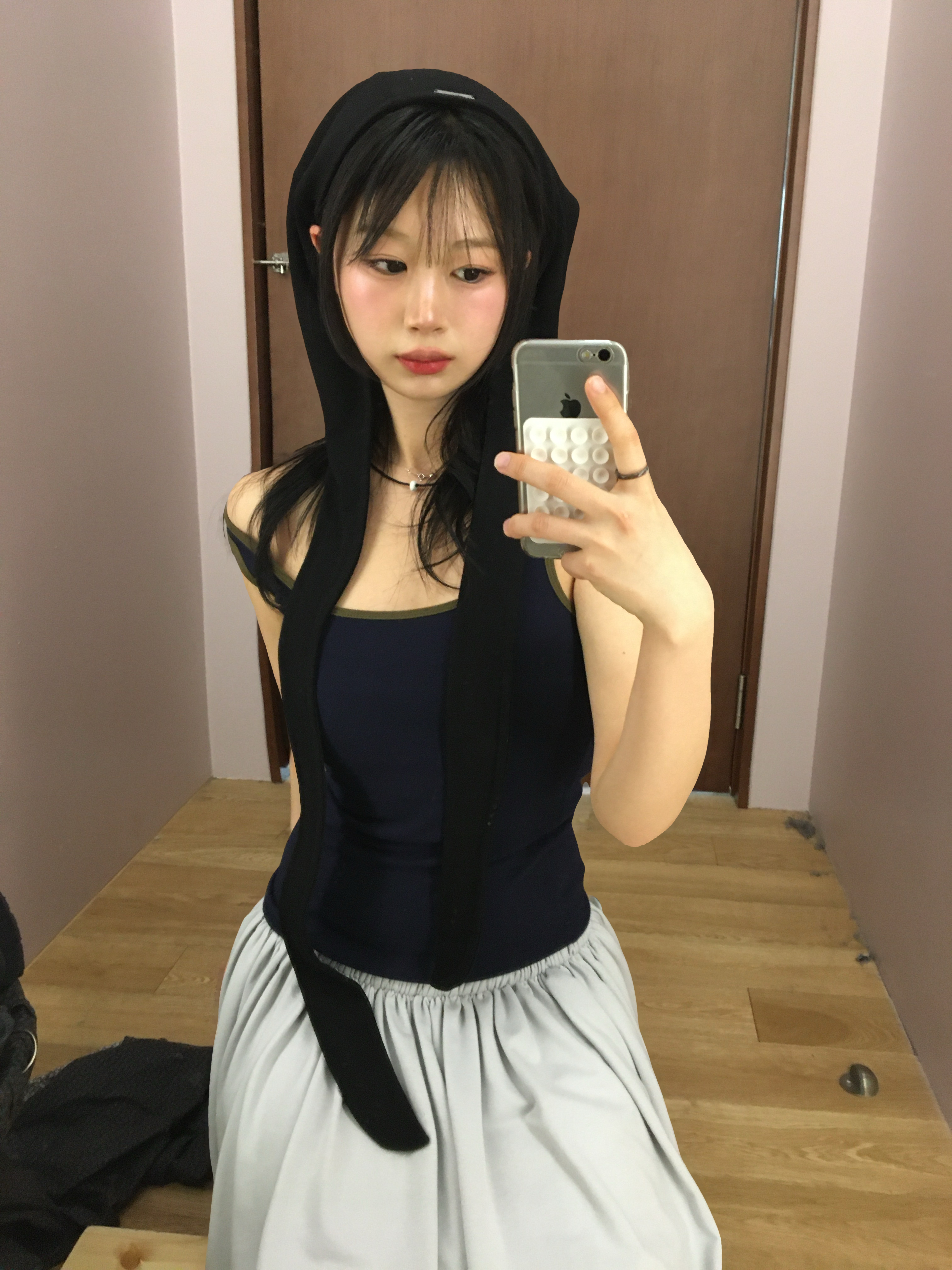 COYSEIO 038 Two-Tone Sleeveless Navy, COYSEIO 038 Jersey Pumpkin Skirt Light Grey 착용 스타일 - 3