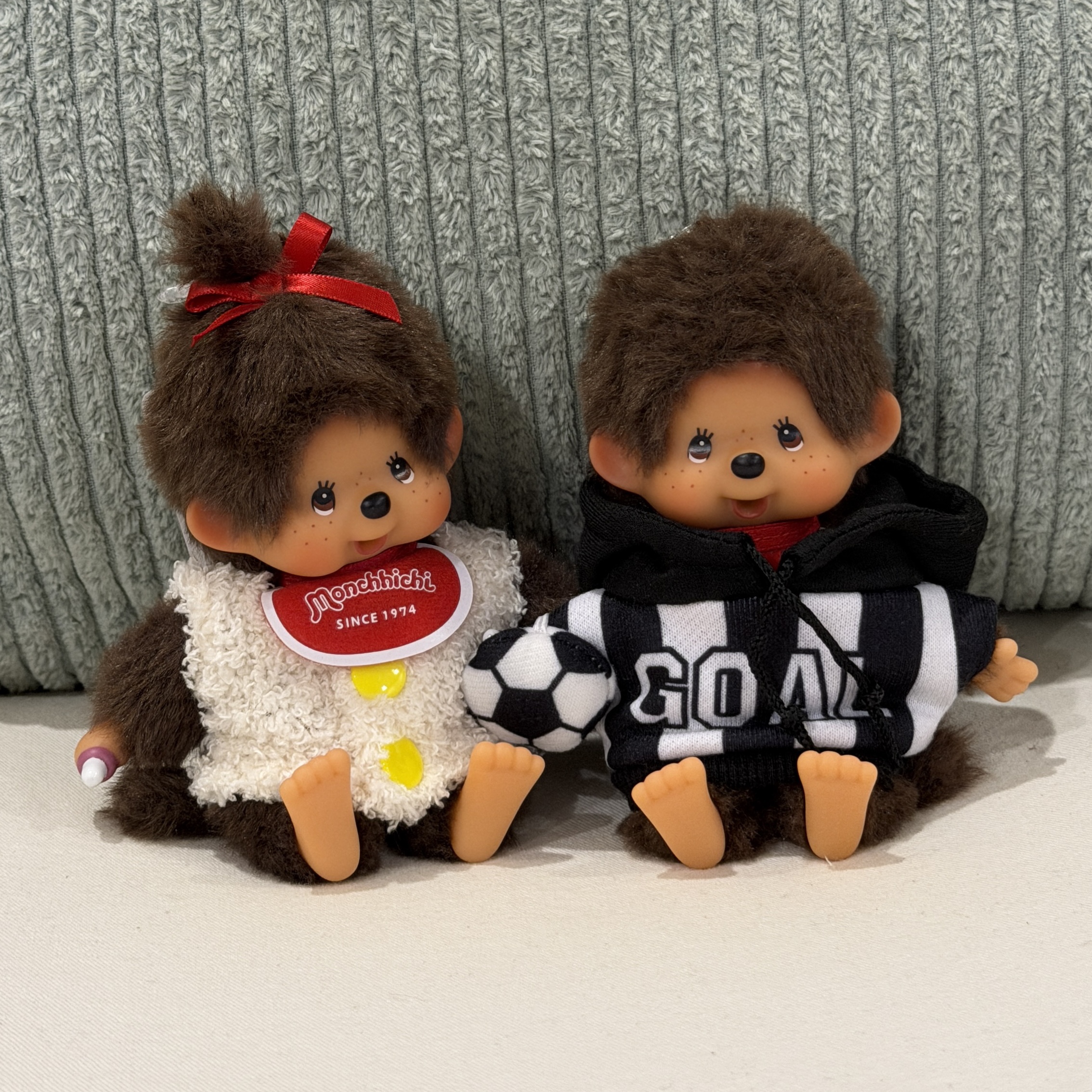 Monchhichi SS Boy Key Chain Brown, Monchhichi SS Girl Key Chain Brown 착용 스타일