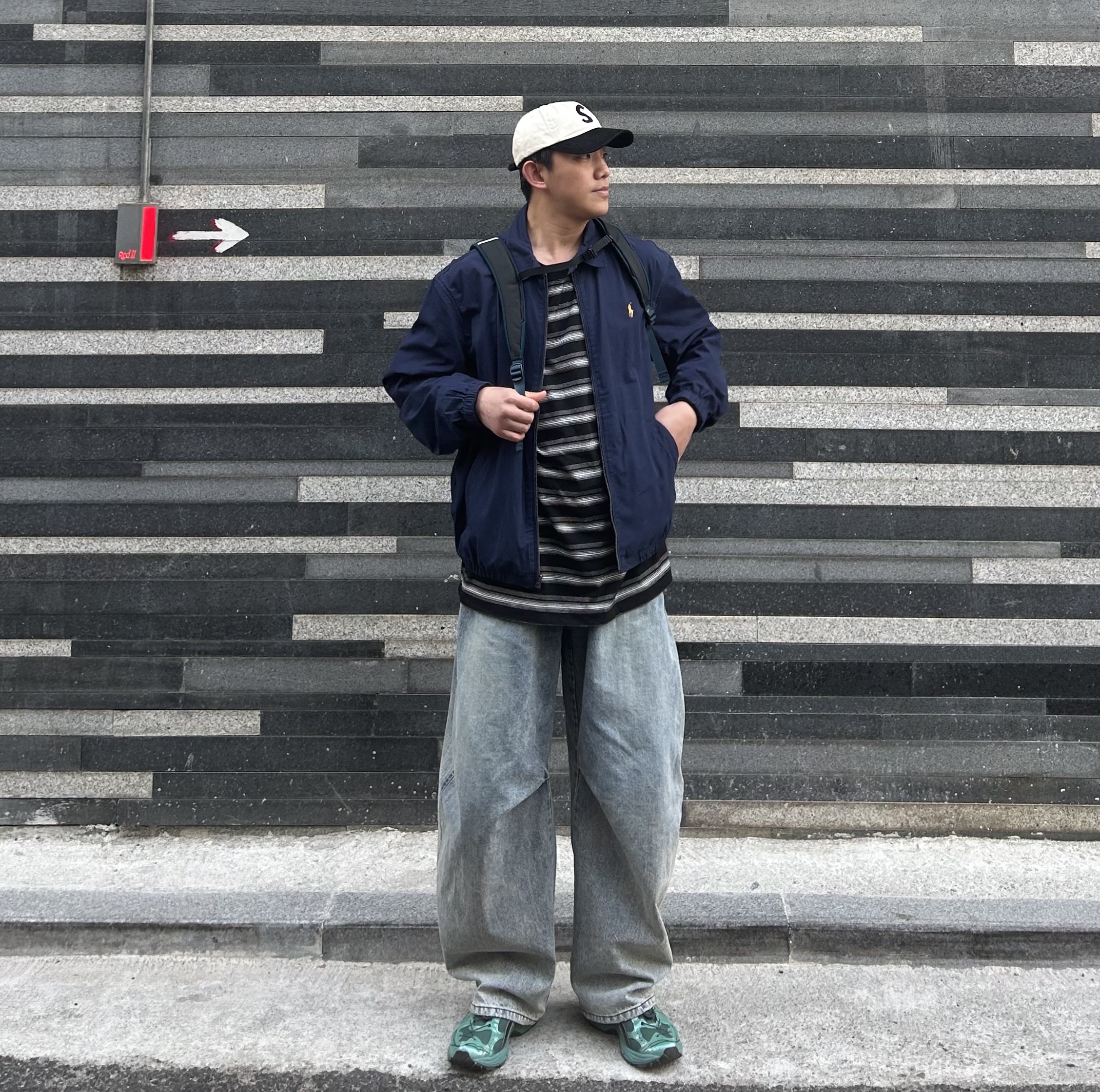 Supreme 2-Tone S Logo 6-Panel Stone - 24SS, Arc'teryx Mantis 16 Backpack Lodestar 착용 스타일 - 1