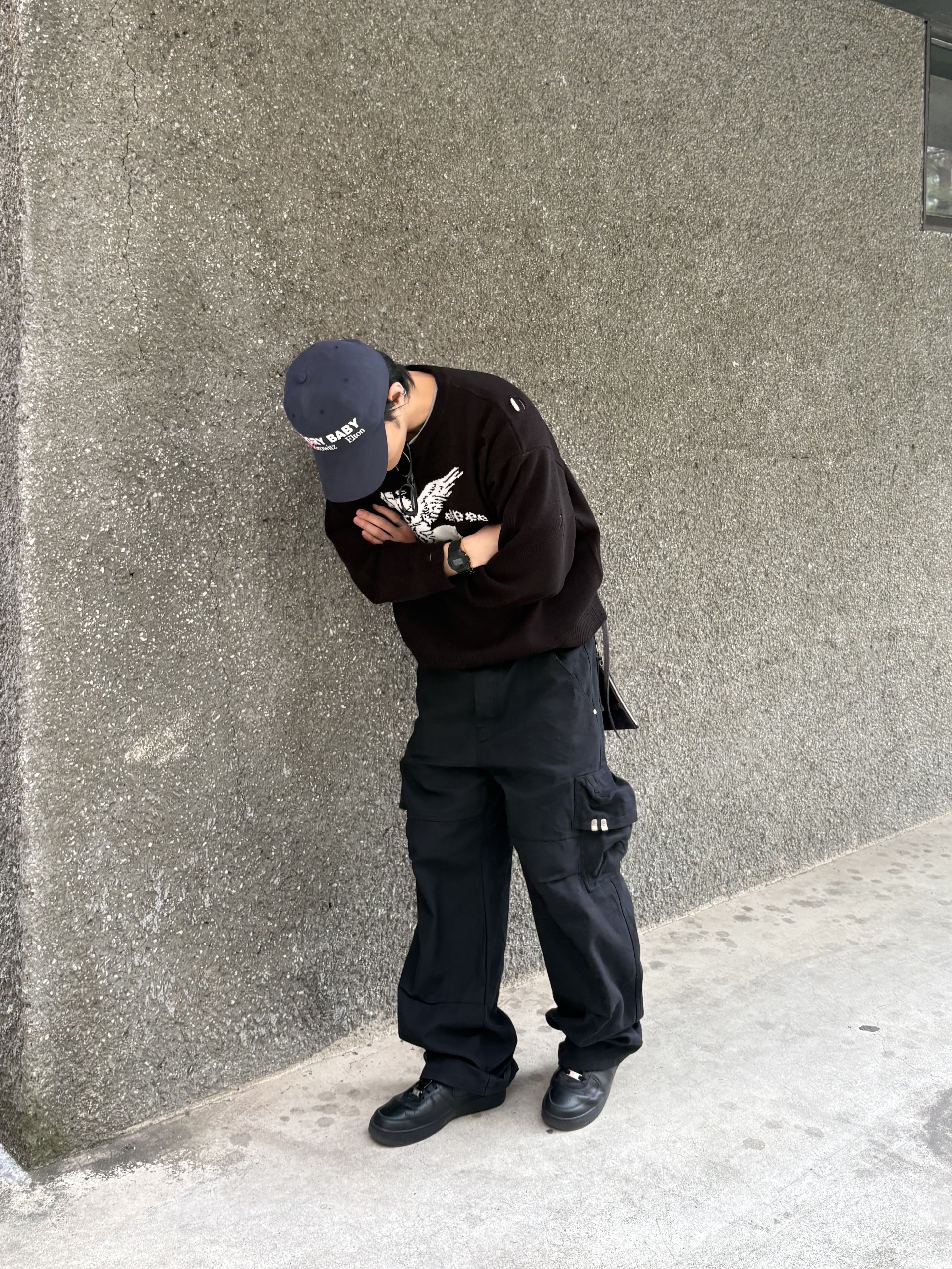 [트리플적립] PACOSPLY Destroyed Falling Angel Knit Black, [트리플적립] PACOSPLY Allday Cargo Pants Black 착용 스타일 - 6