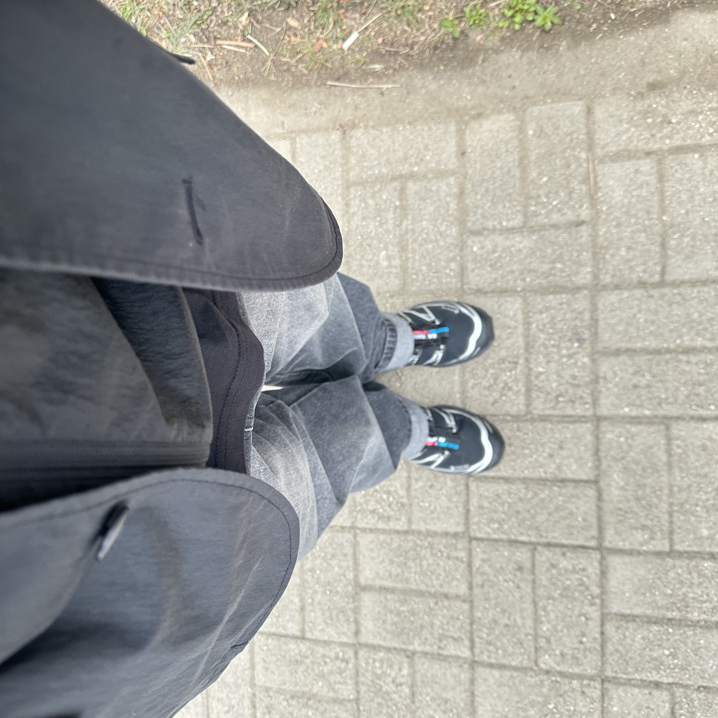 Salomon XT-6 GTX Black Silver 착용 스타일