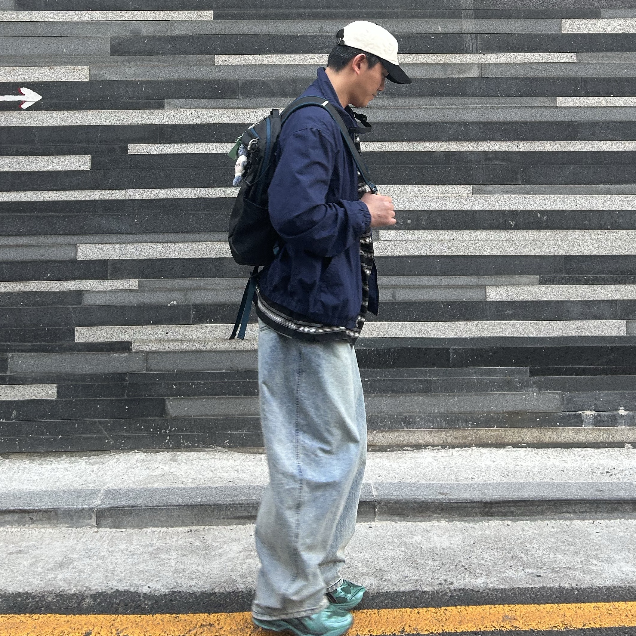 Supreme 2-Tone S Logo 6-Panel Stone - 24SS, Arc'teryx Mantis 16 Backpack Lodestar 착용 스타일 - 3