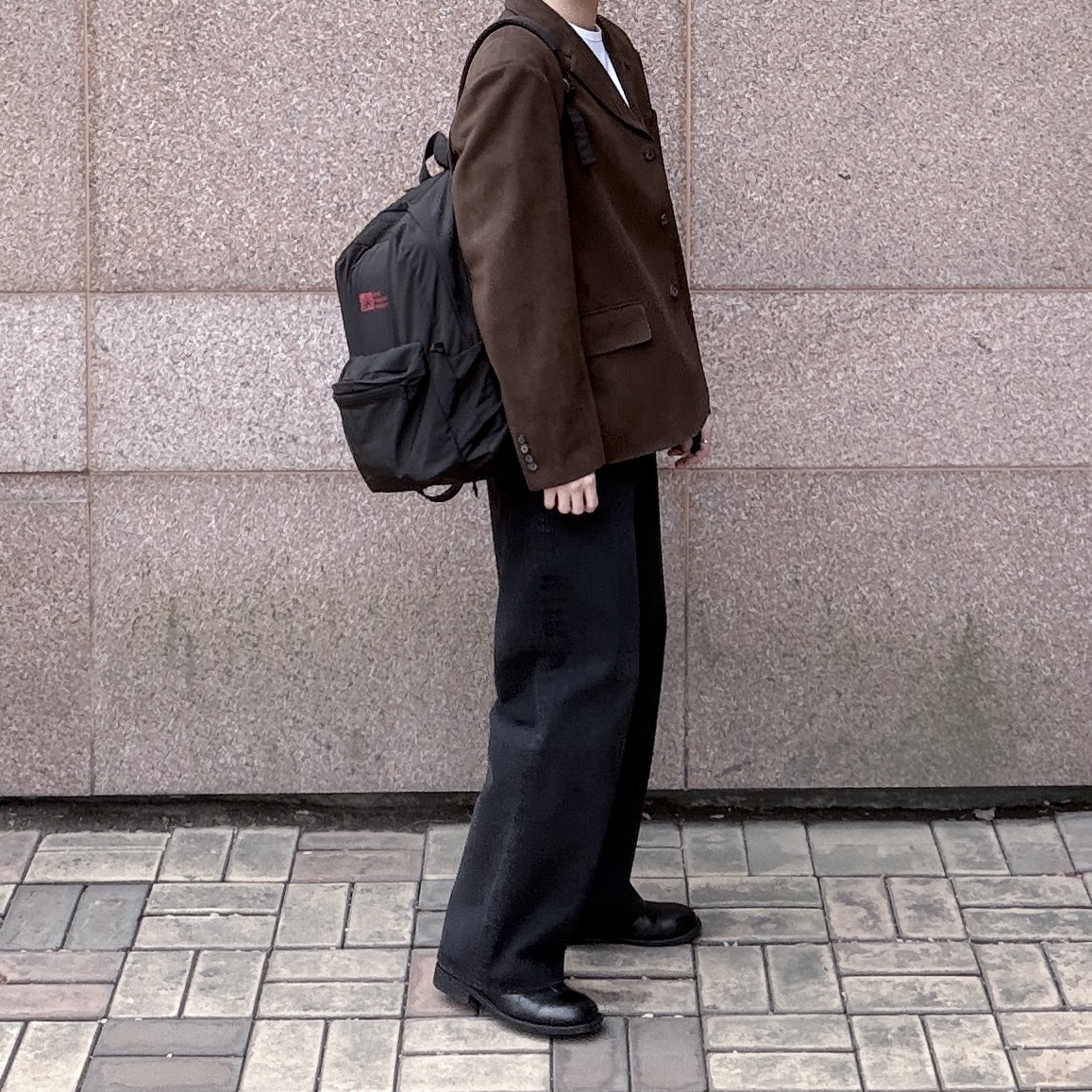 Kinchi Shower - 808 (a) Black, Berlin Photobook Distribution Bfv 001 Backpack Black 01 착용 스타일 - 3