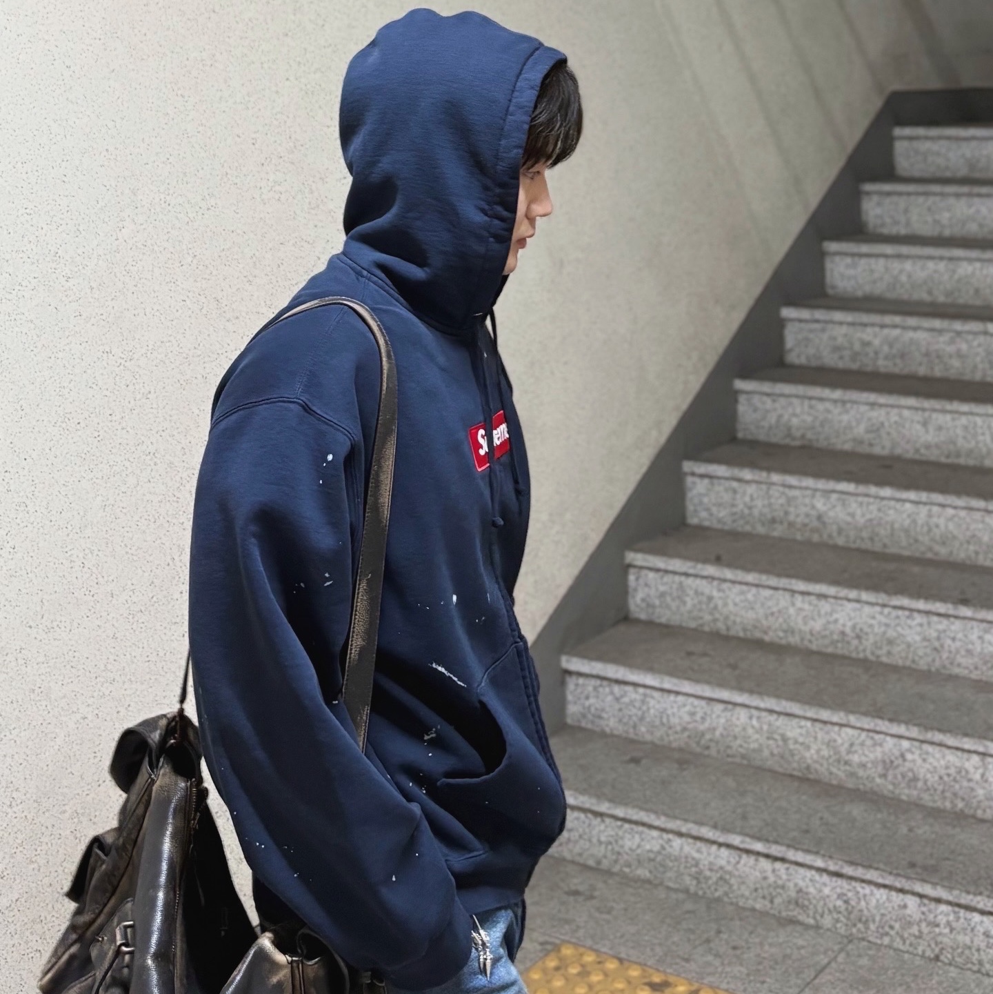 Supreme x MM6 Maison Margiela Box Logo Zip Up Hooded Sweatshirt Navy - 26SS 착용 스타일 - 1