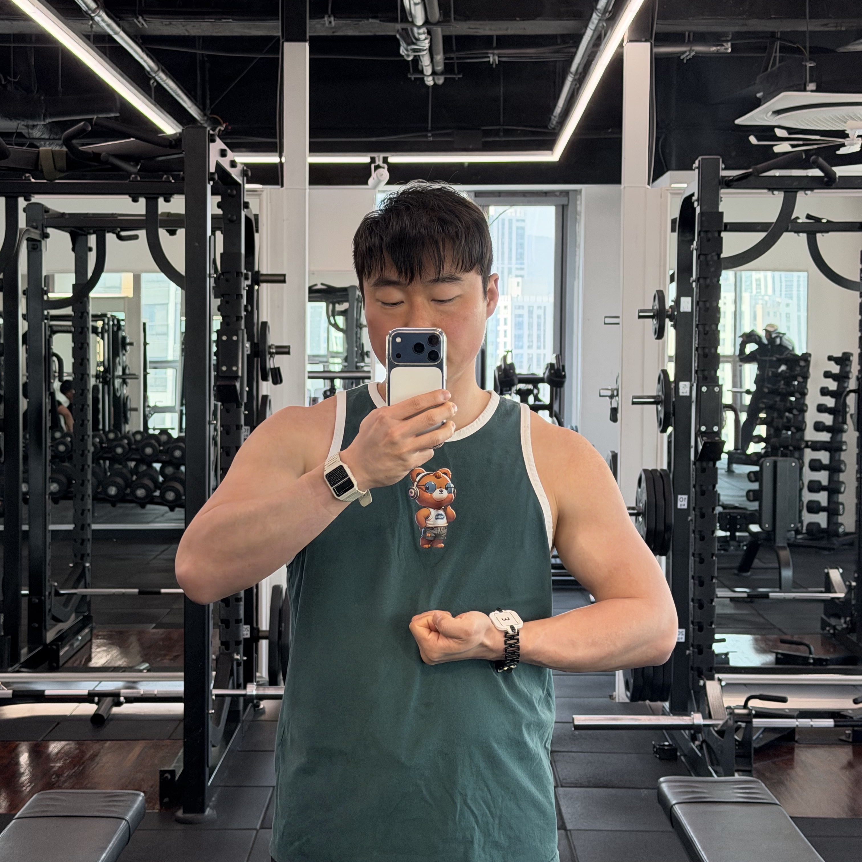 Nike Air Max 95 OG Neon, Maison Mihara Yasuhiro Blakey OG Sole Canvas Low-top Sneakers Black White 착용 스타일 - 7