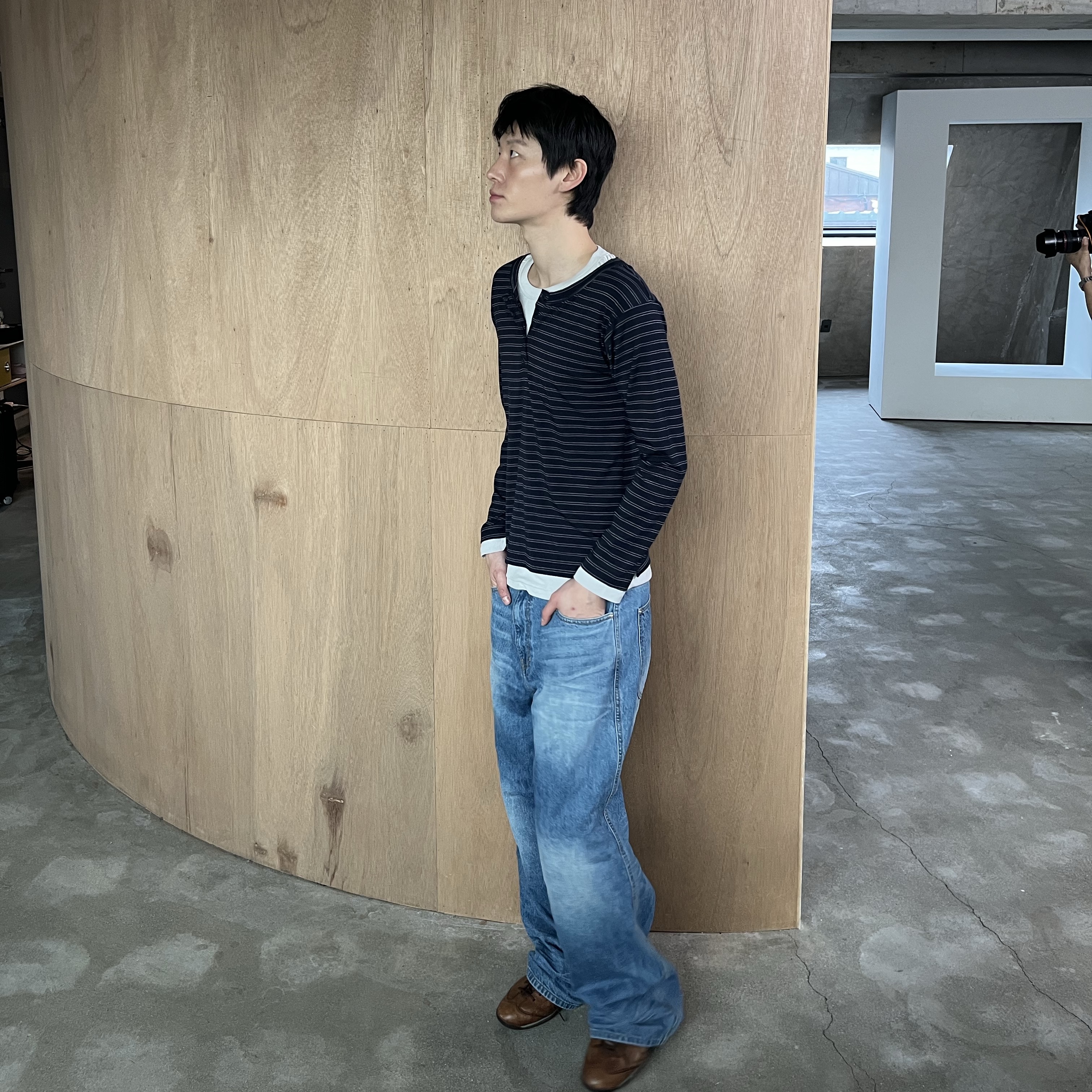 Blue Sunflower Double Layer Henley Neck Navy 착용 스타일 - 3