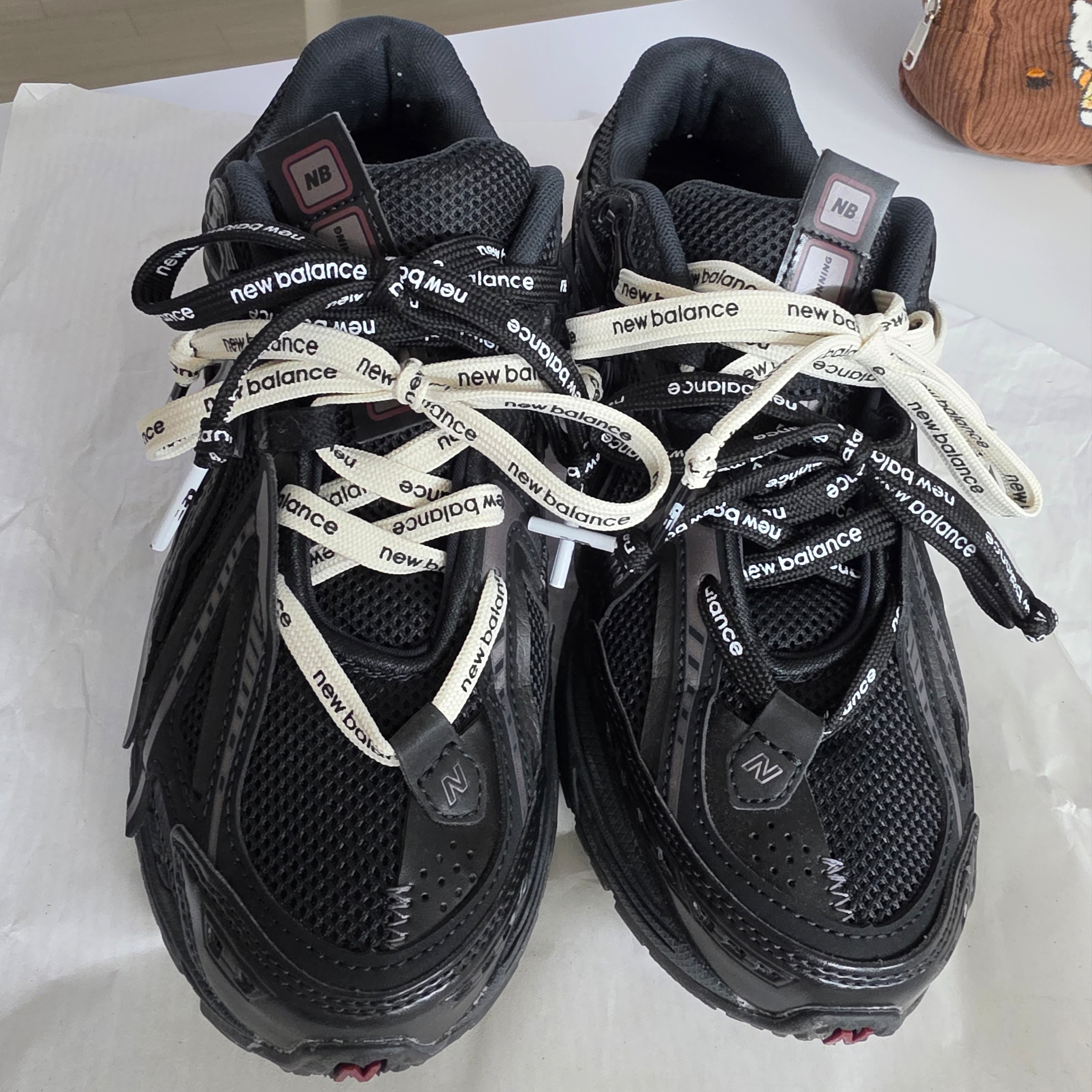 New Balance 1906A Black 착용 스타일