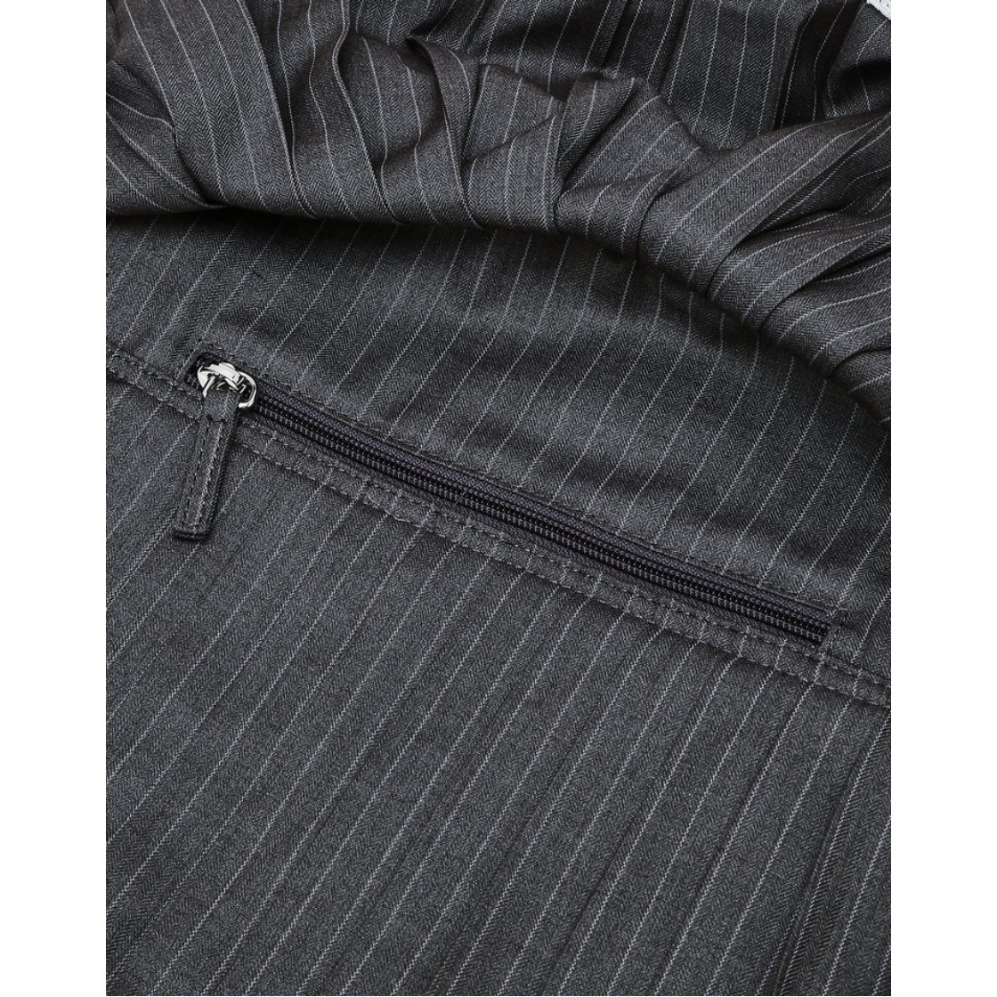 아떼 바네사브루노 액세사리 [Hello Kitty x athe] 프릴체인 다크그레이 스트라이프 백팩 겸 숄더백 S 그레이(Athe Vanessabruno Acc [Hello Kitty X Athe] Frill Chain Dark Gray Stripe Backpack & Shoulder Bag S Normal Grey) - 5