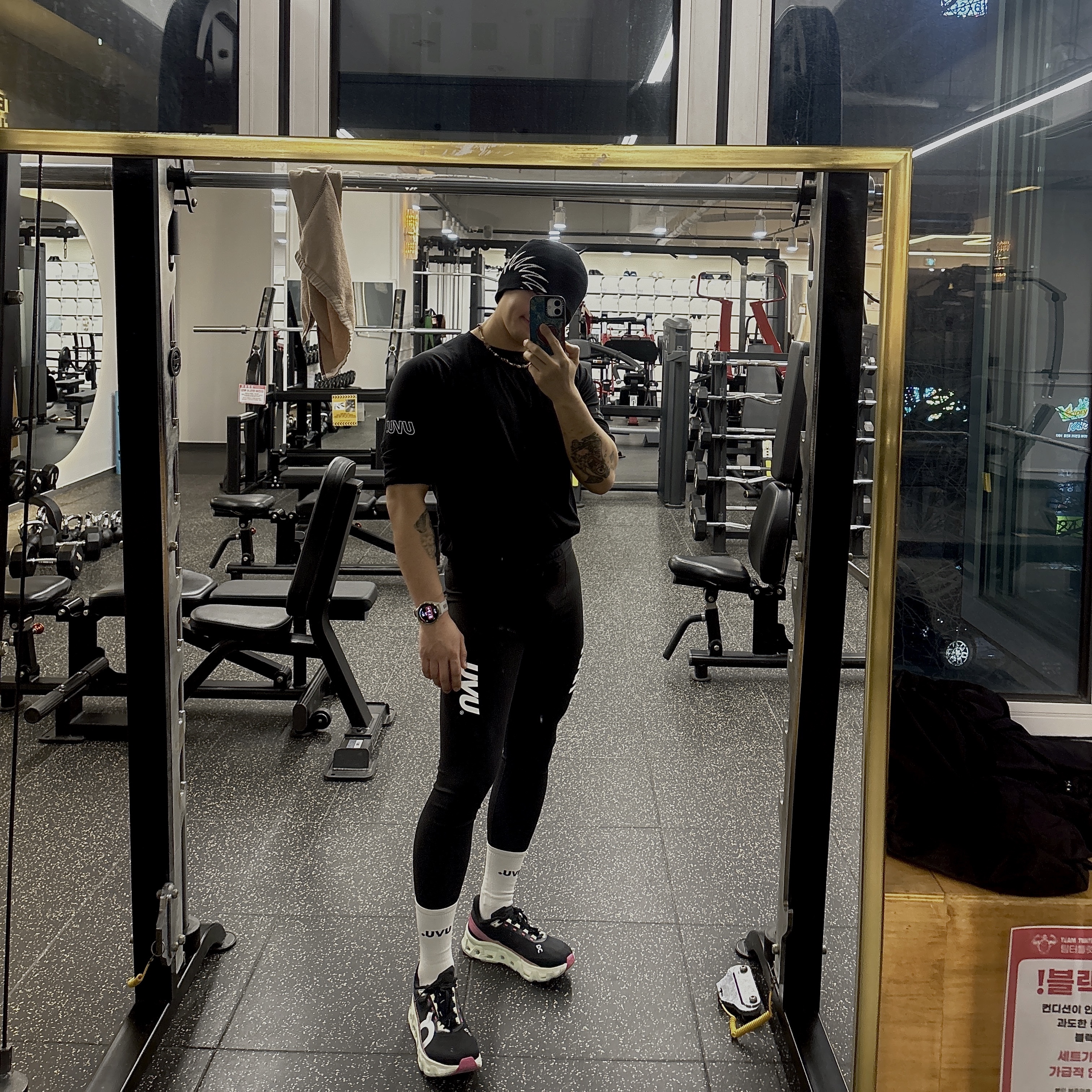 UVU Full Tight Black, UVU Running Sock White 착용 스타일