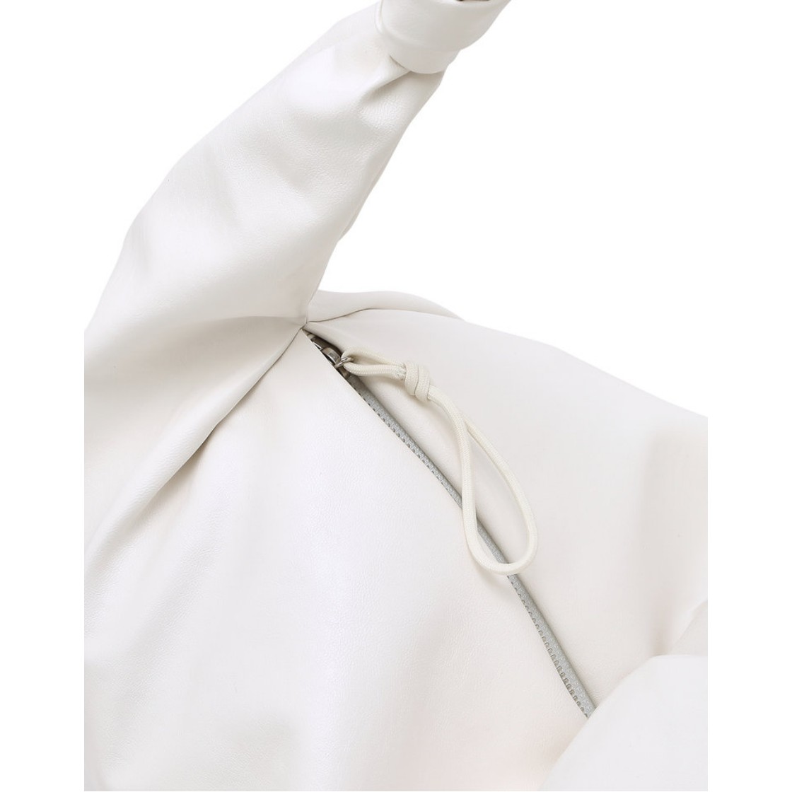 아떼 바네사브루노 액세사리 플리 화이트 페이크레더 숄더백 L 화이트(Athe Vanessabruno Acc Pli White Faux Leather Shoulder Bag L White) - 6